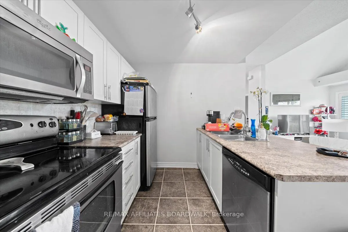 241 Crestway Crescent Drive, #I