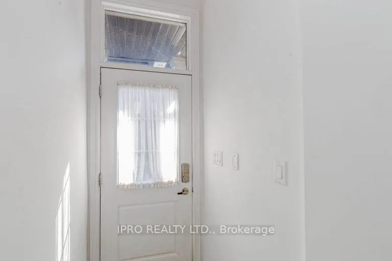575 Woodward Avenue #11