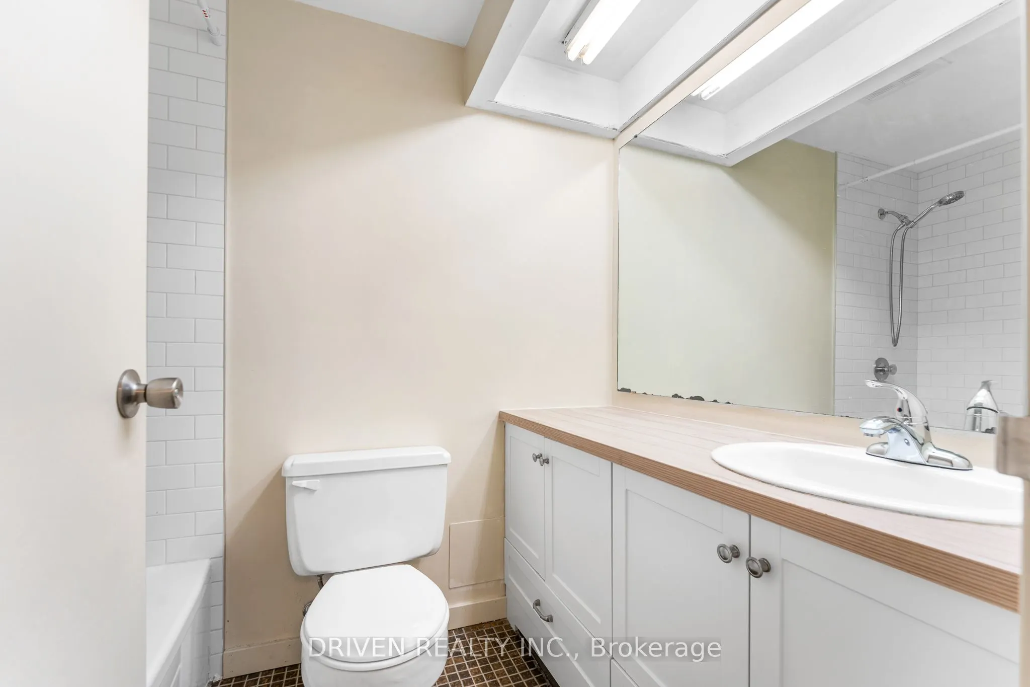 1285 Cahill Drive, #803