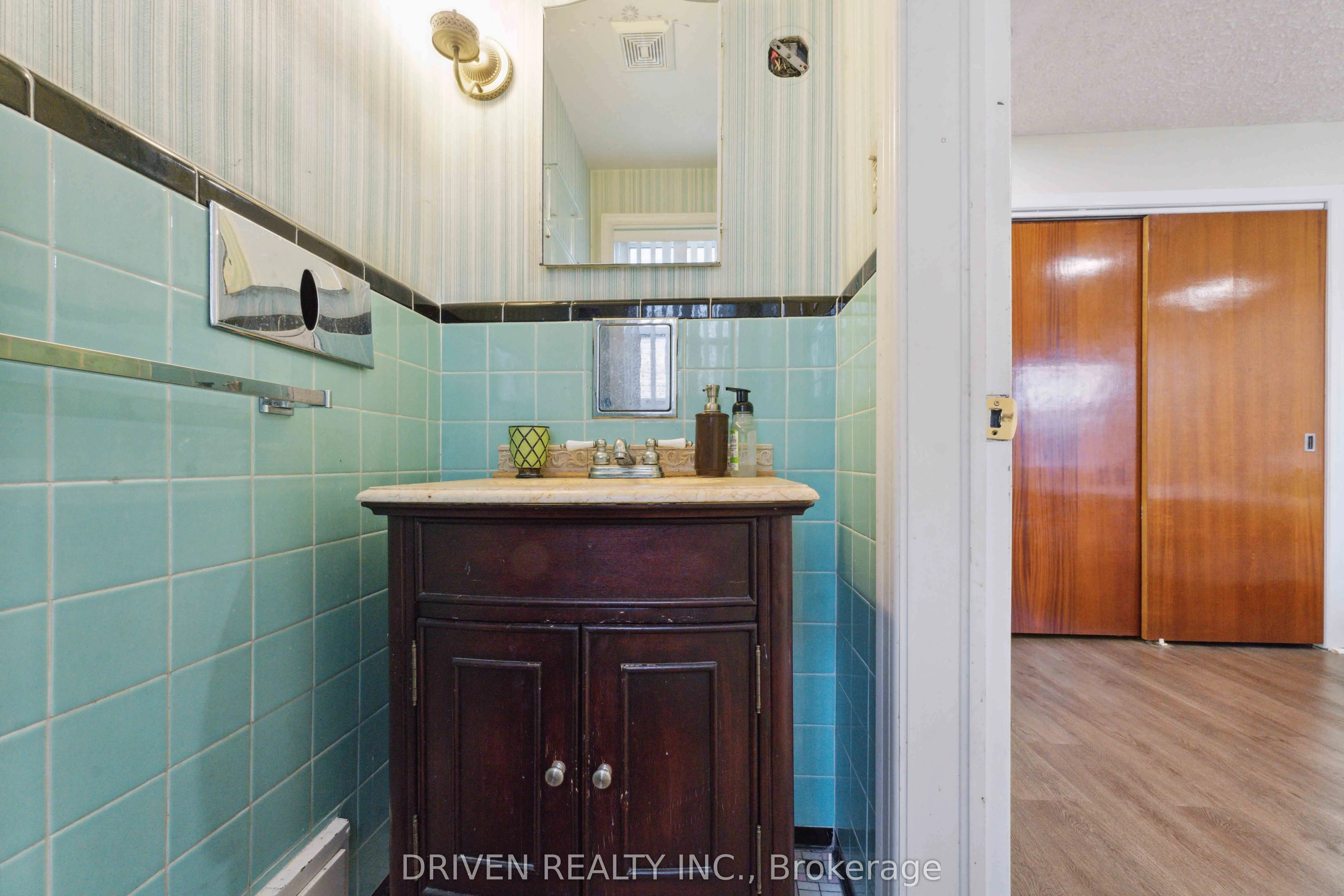 1266 Walkley Road