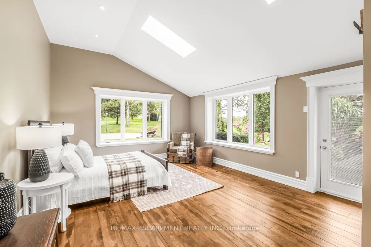 1399 Safari Road