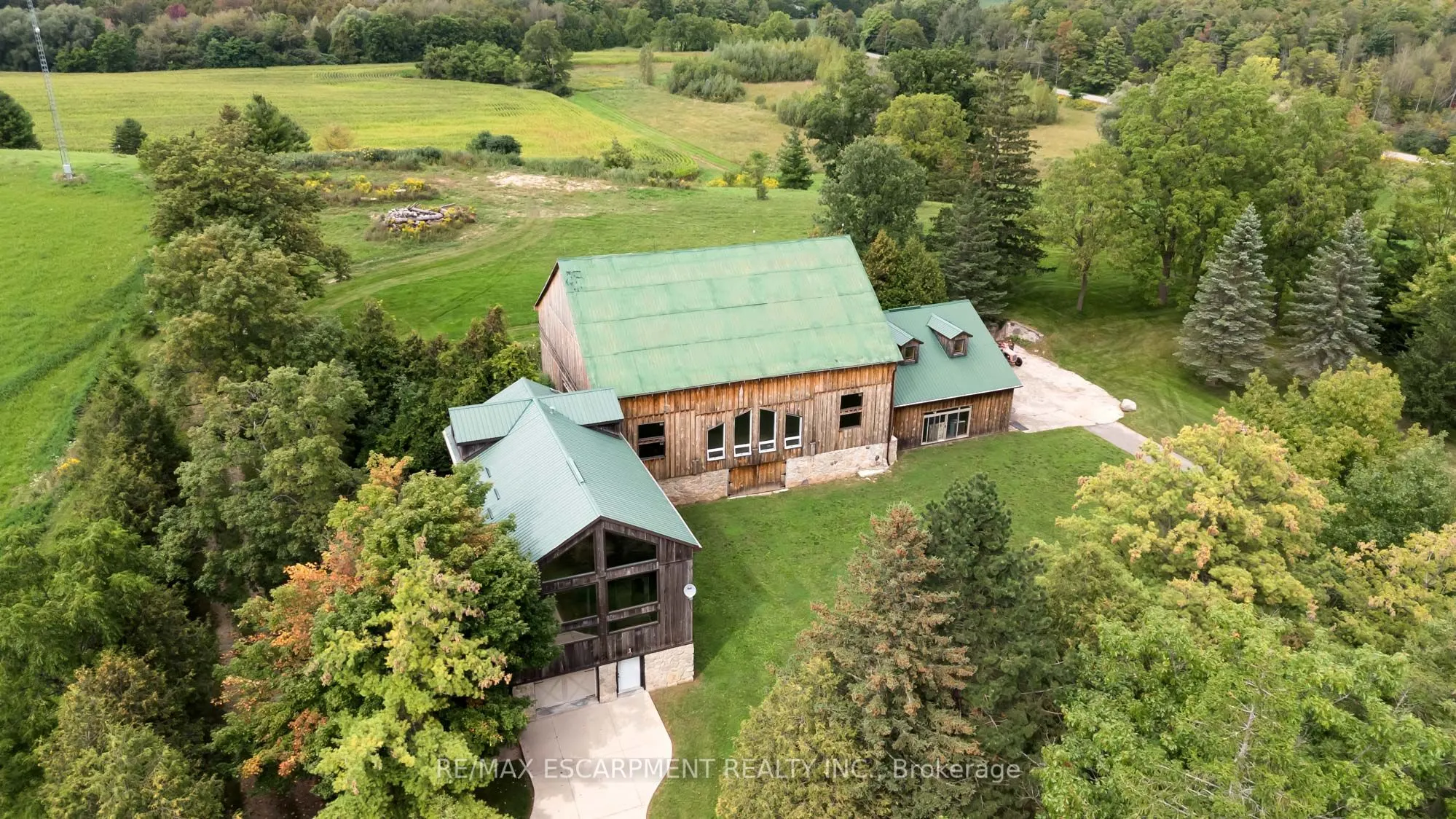 1399 Safari Road
