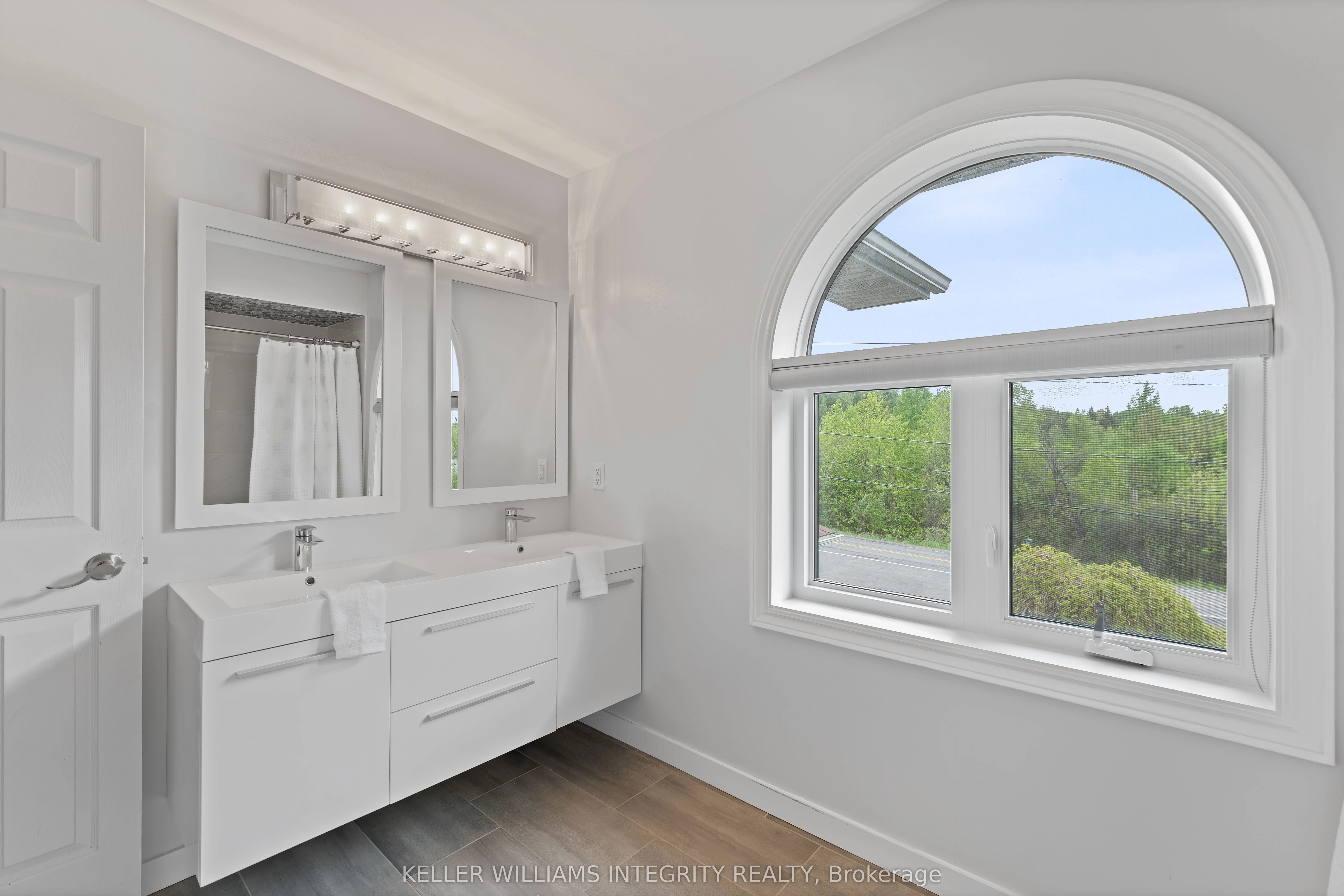 1893 Rideau Road