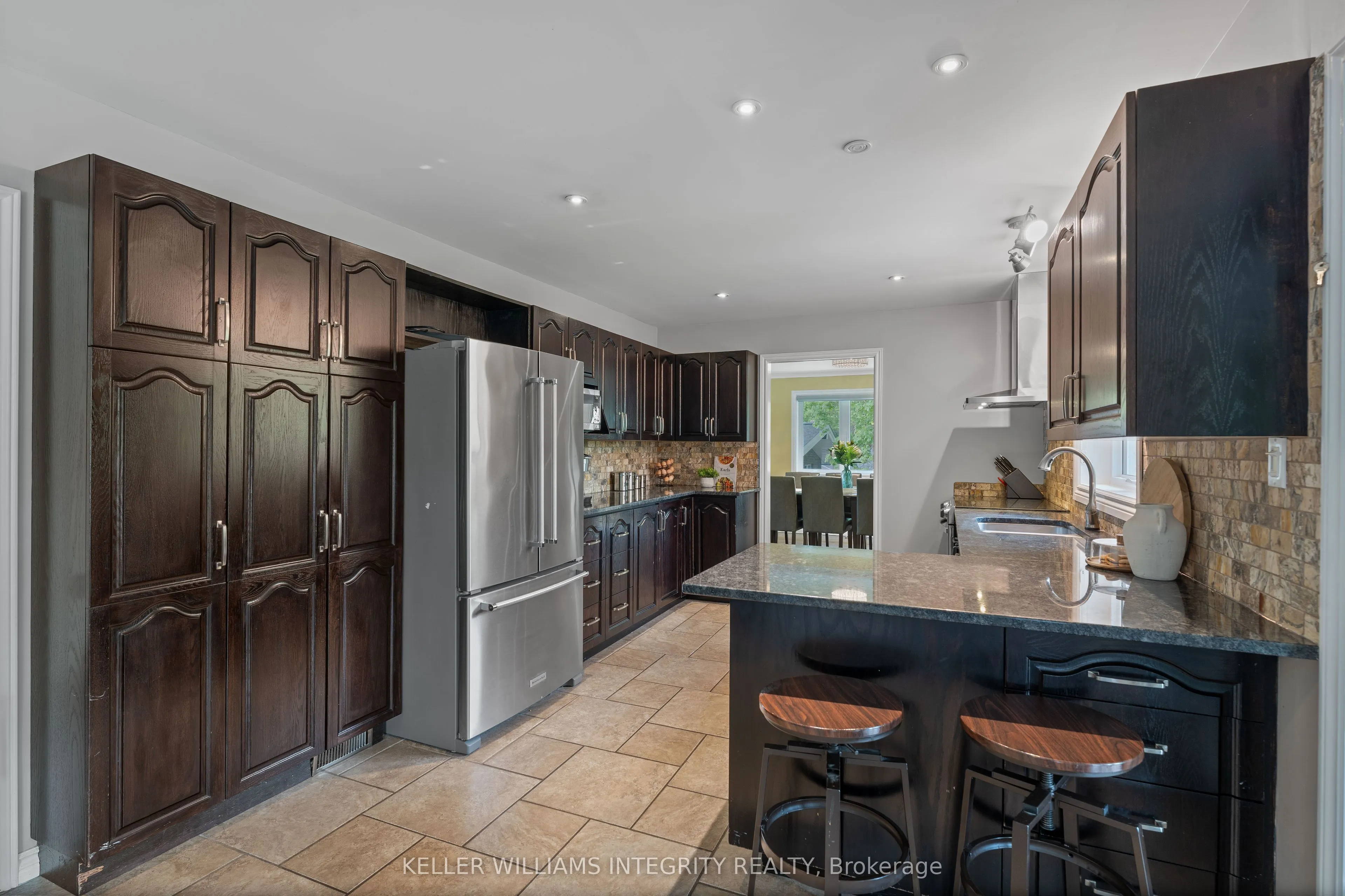1893 Rideau Road