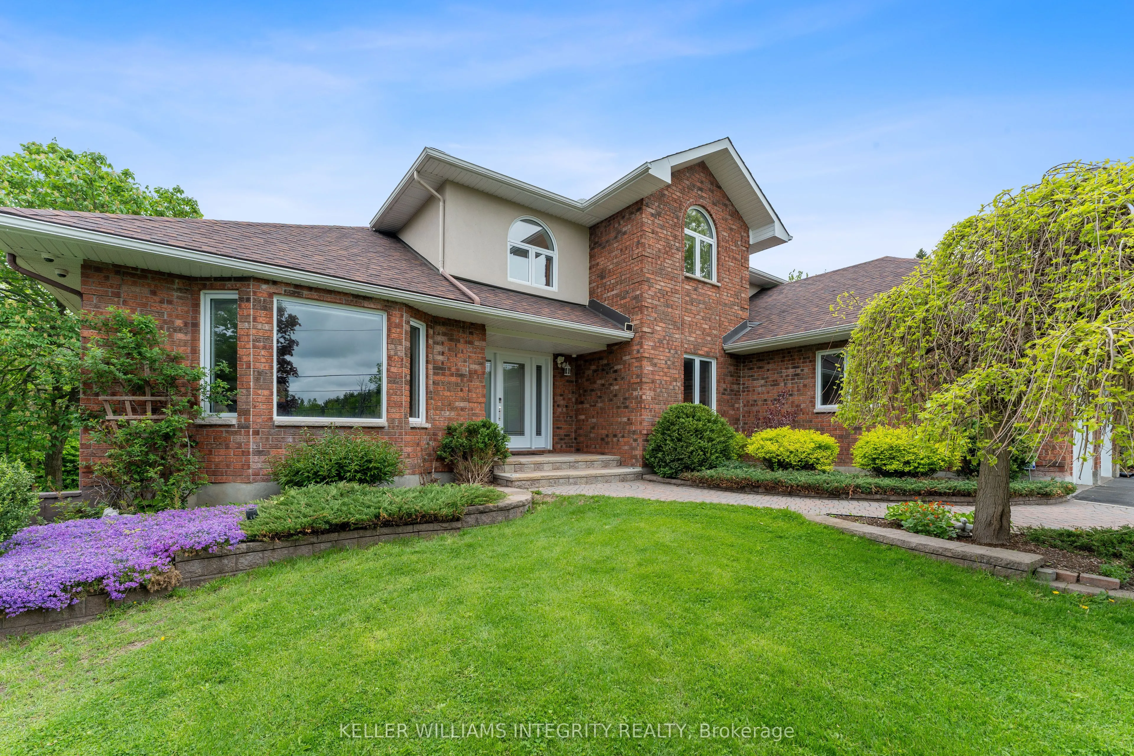 1893 Rideau Road