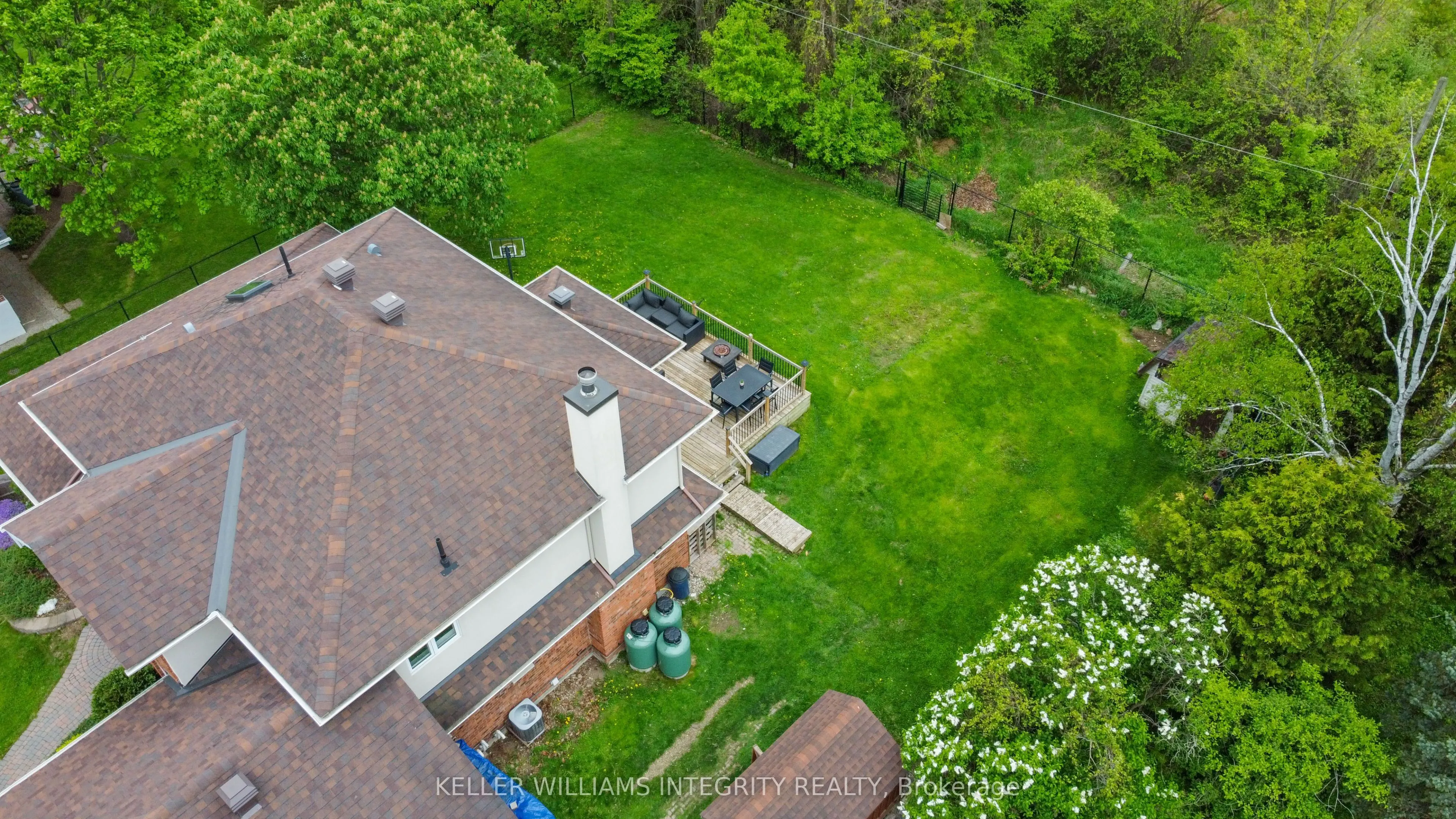 1893 Rideau Road