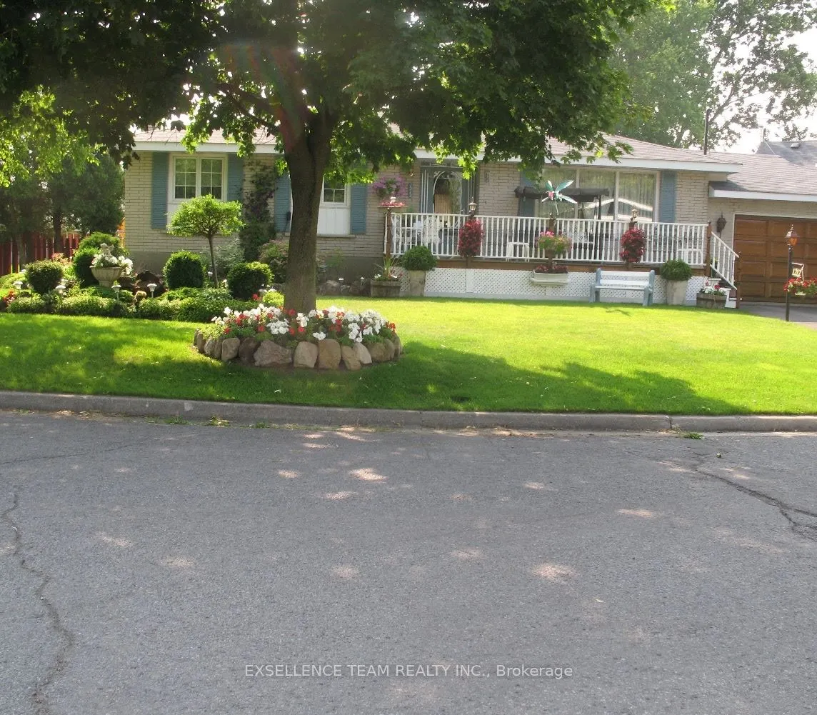 1212 Brodeur Street