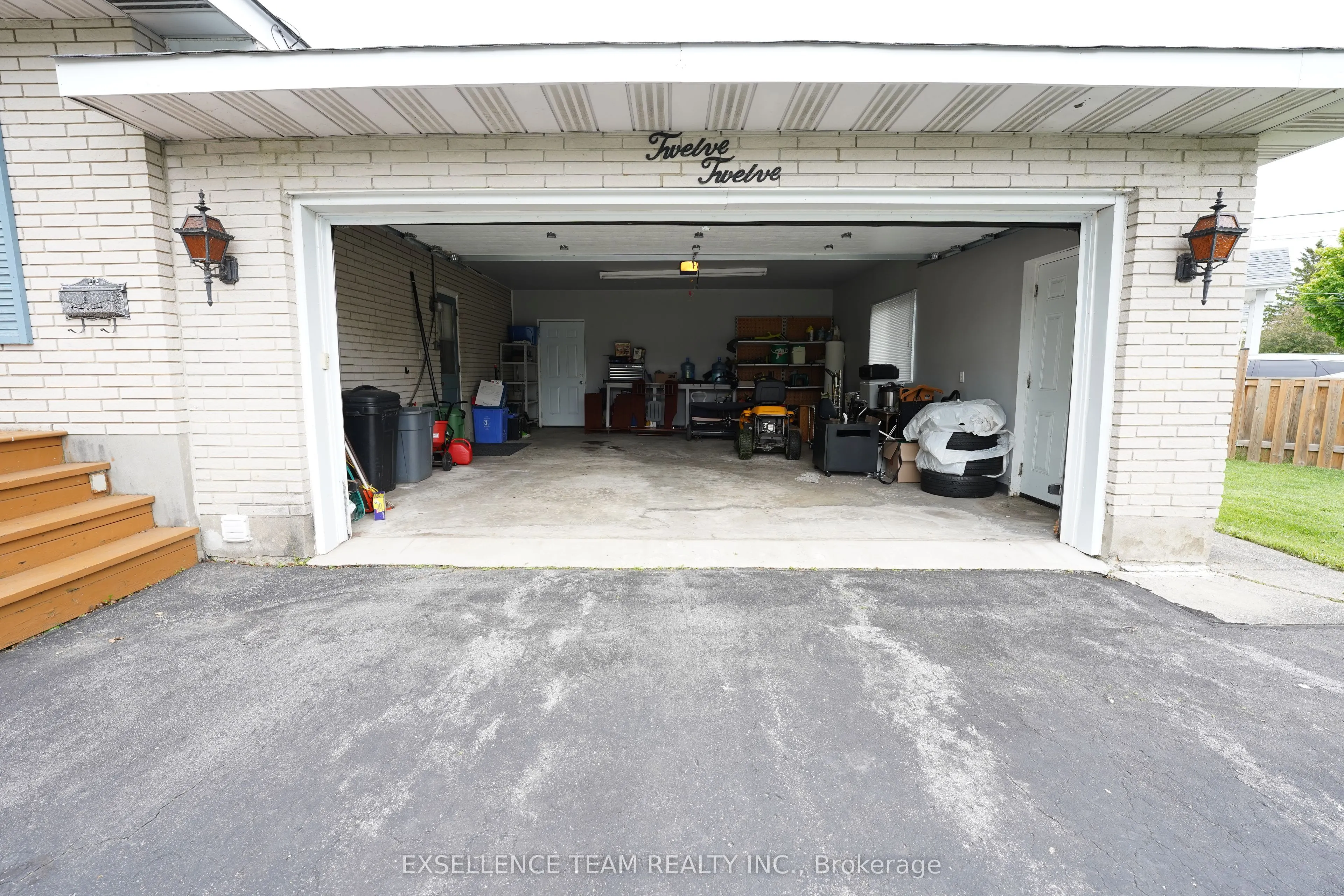 1212 Brodeur Street