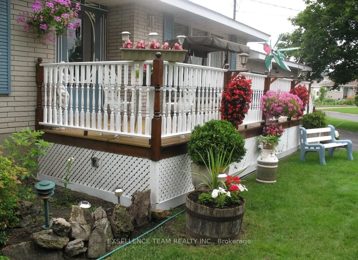 1212 Brodeur Street