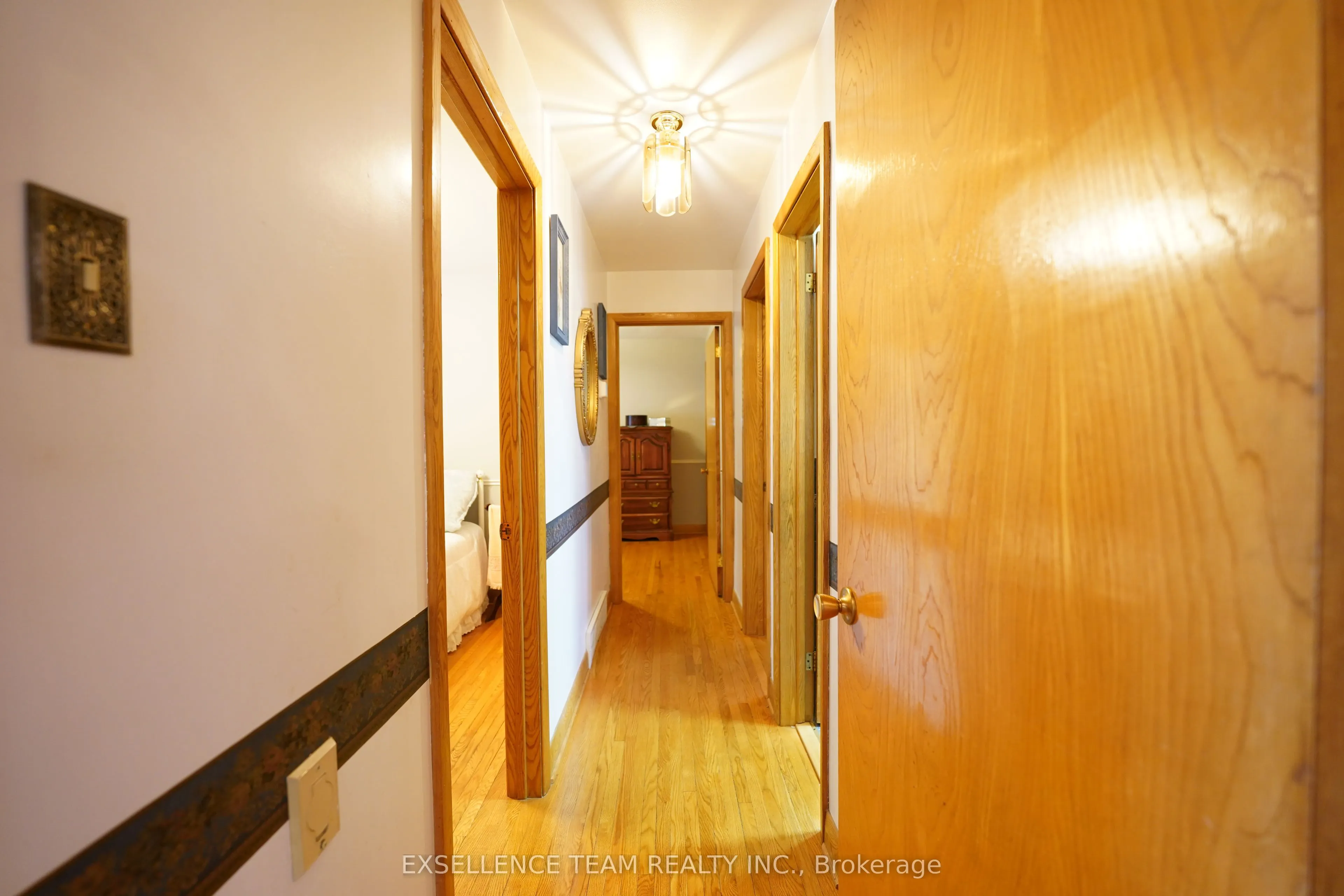 1212 Brodeur Street