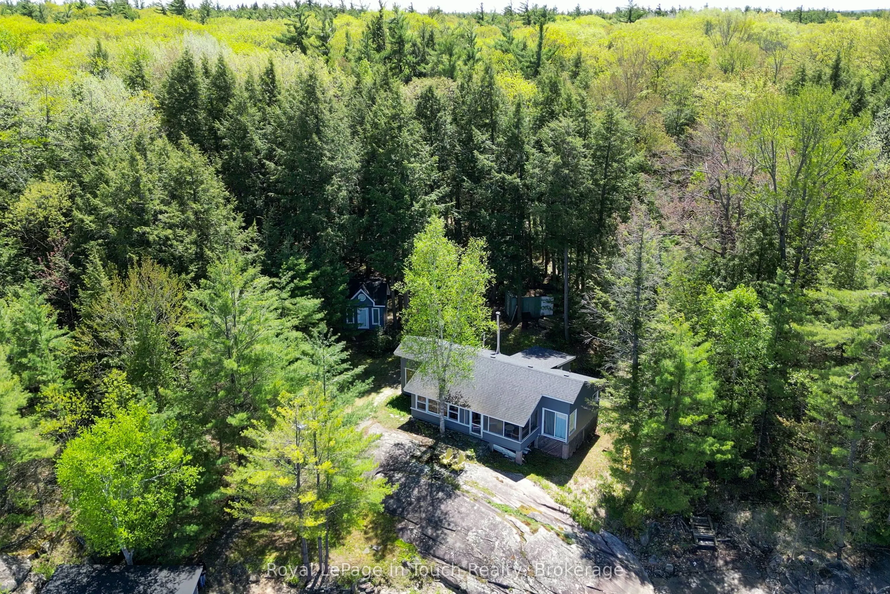 15052 Georgian Bay Shore