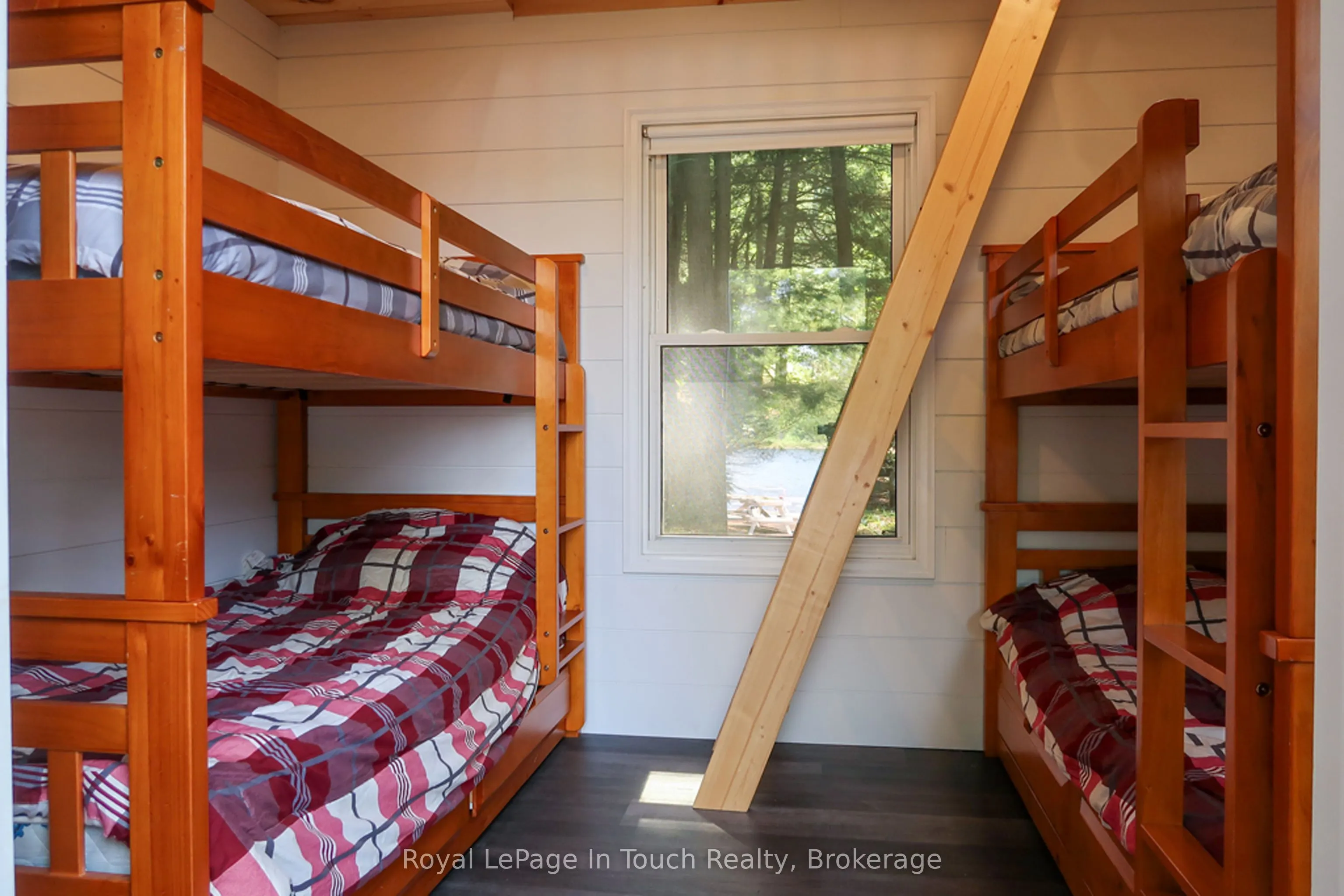 15052 Georgian Bay Shore