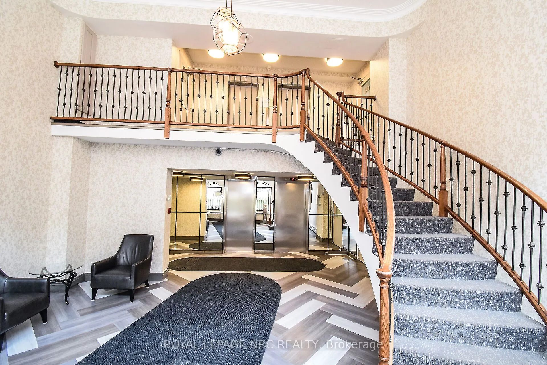 359 Geneva Street, #904