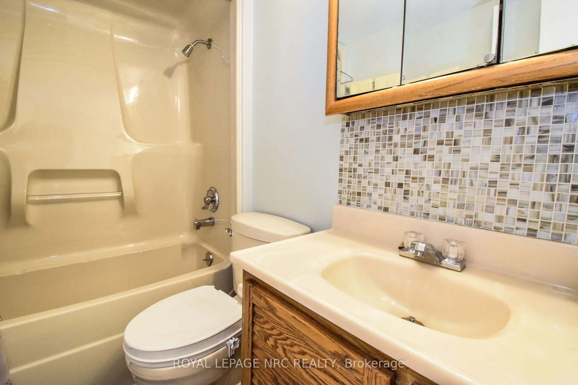 359 Geneva Street, #904