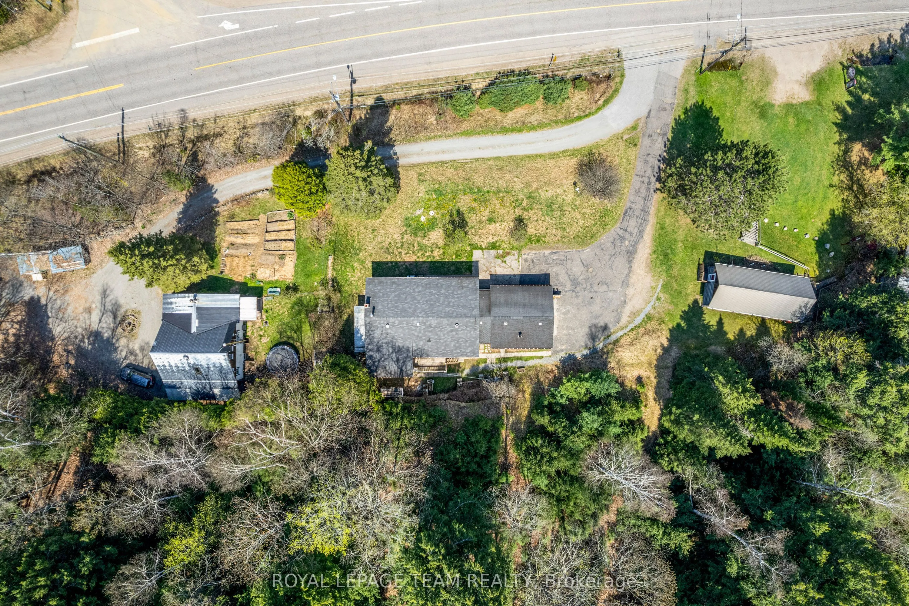 39220 Combermere Road
