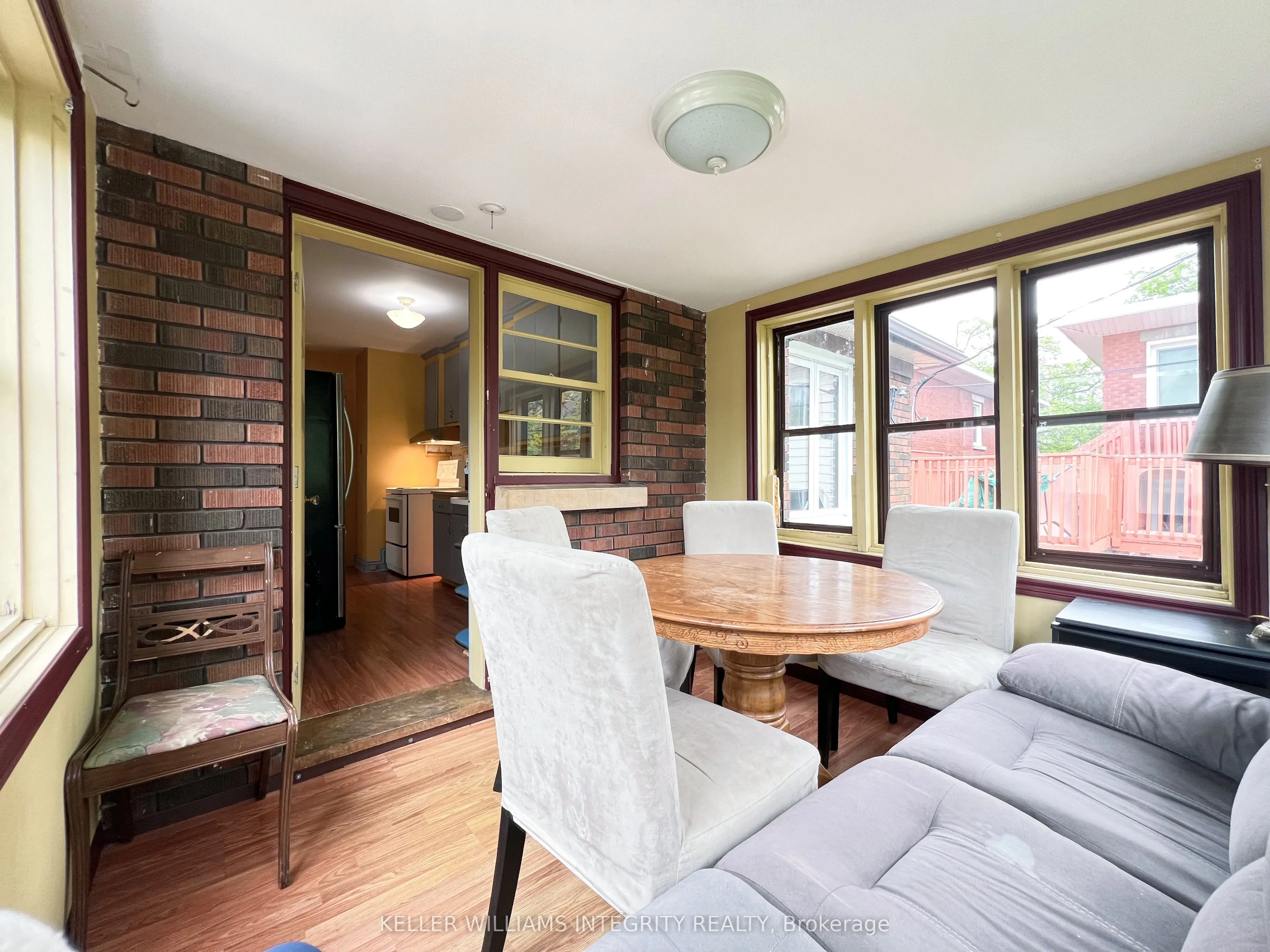 831 Bronson Avenue, #3
