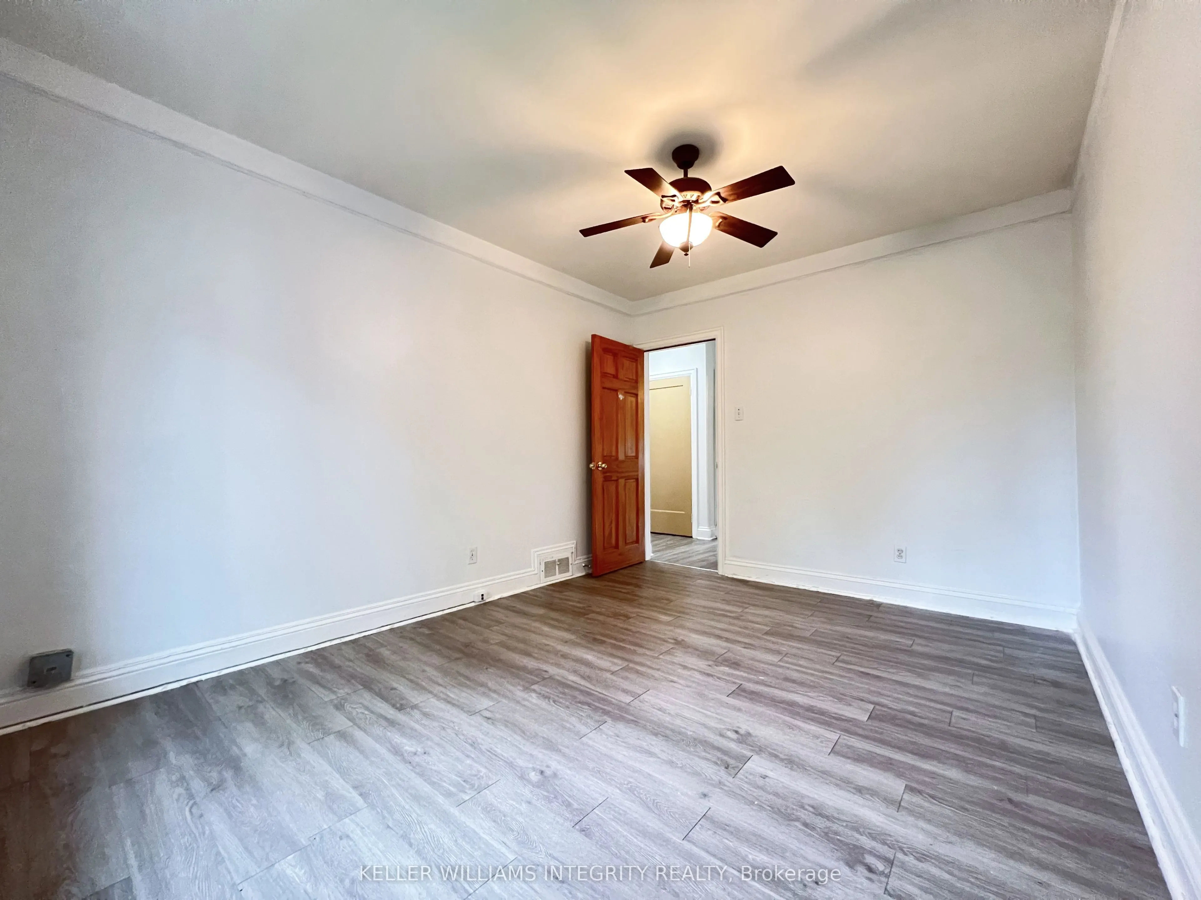 831 Bronson Avenue, #3