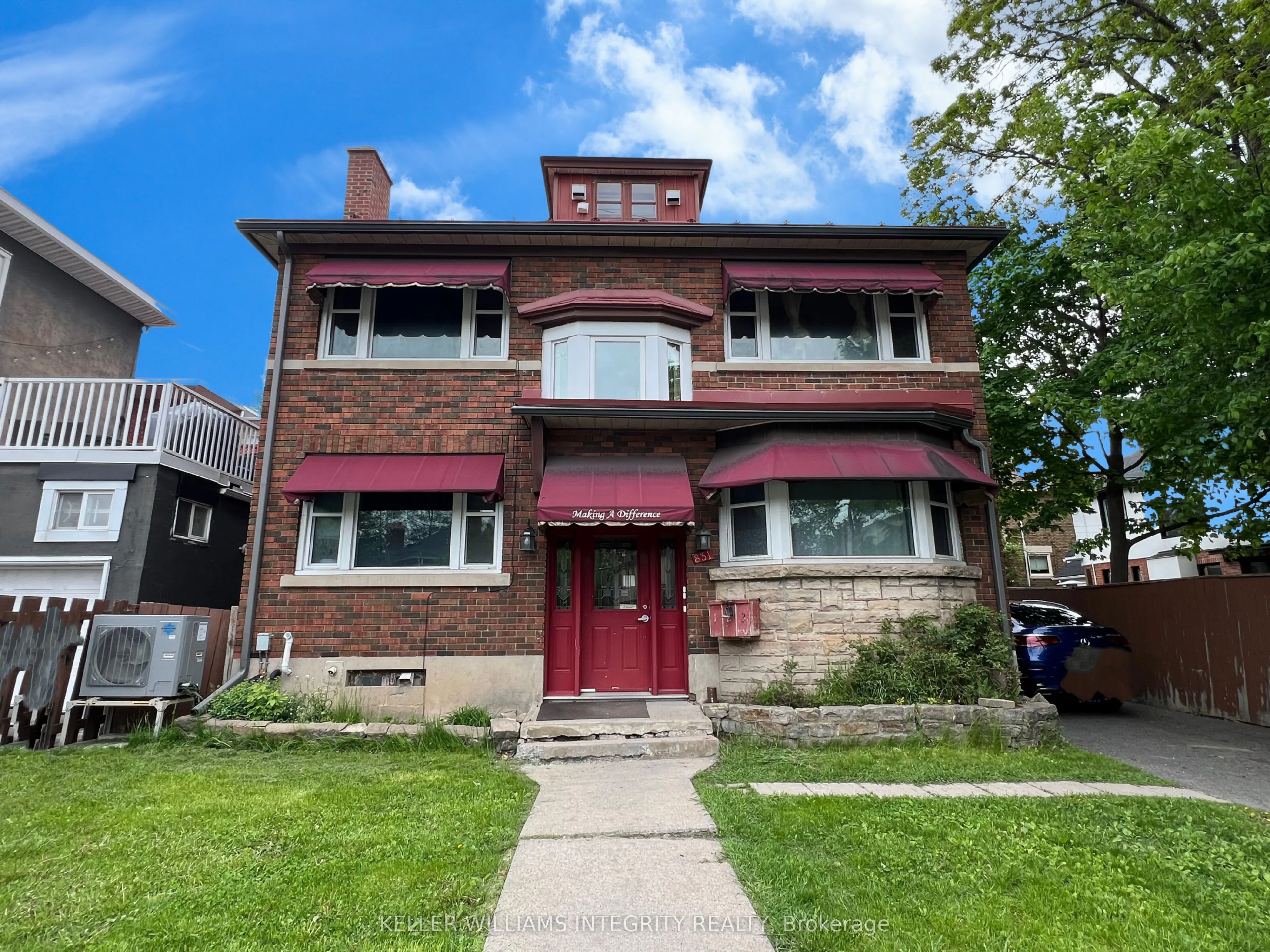 831 Bronson Avenue, #3