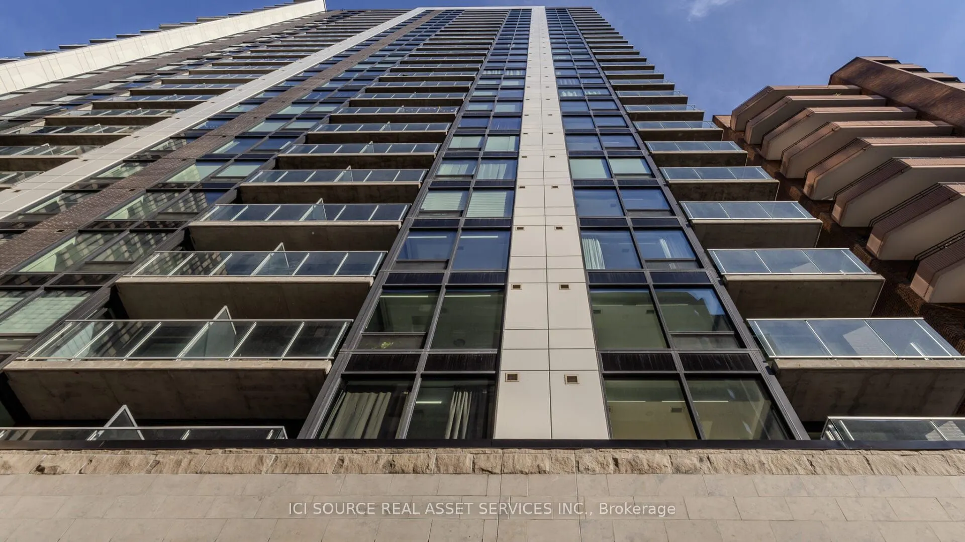 340 Queen Street, #1110