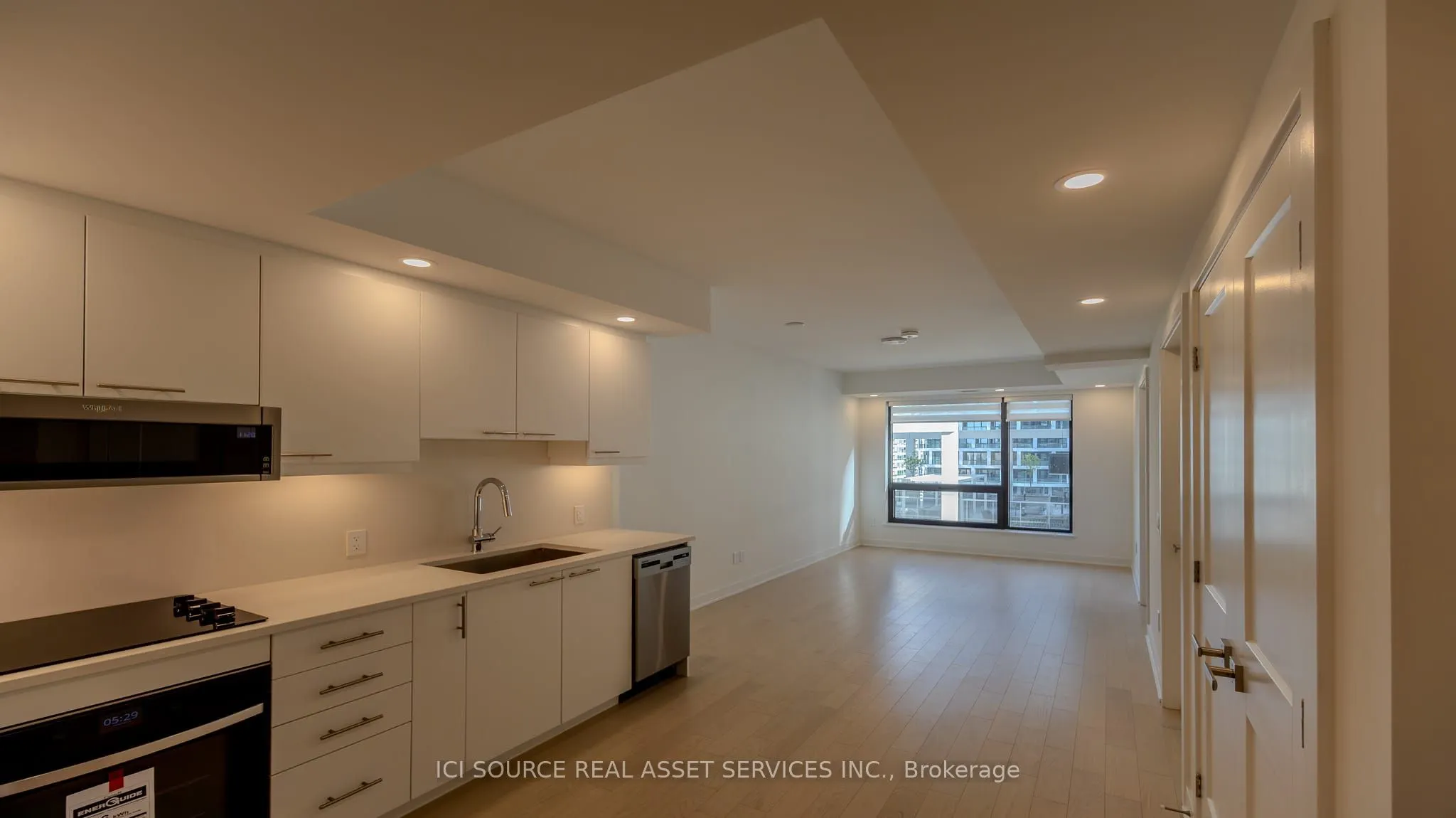 340 Queen Street, #1110