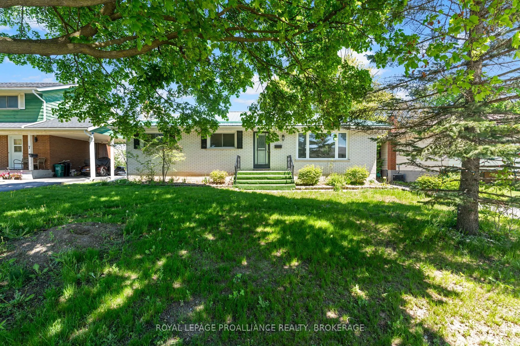 5 Armour Crescent