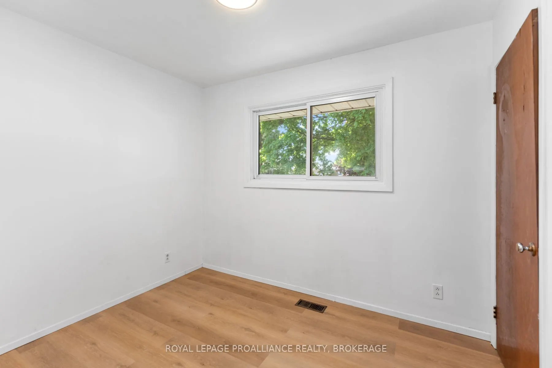 5 Armour Crescent