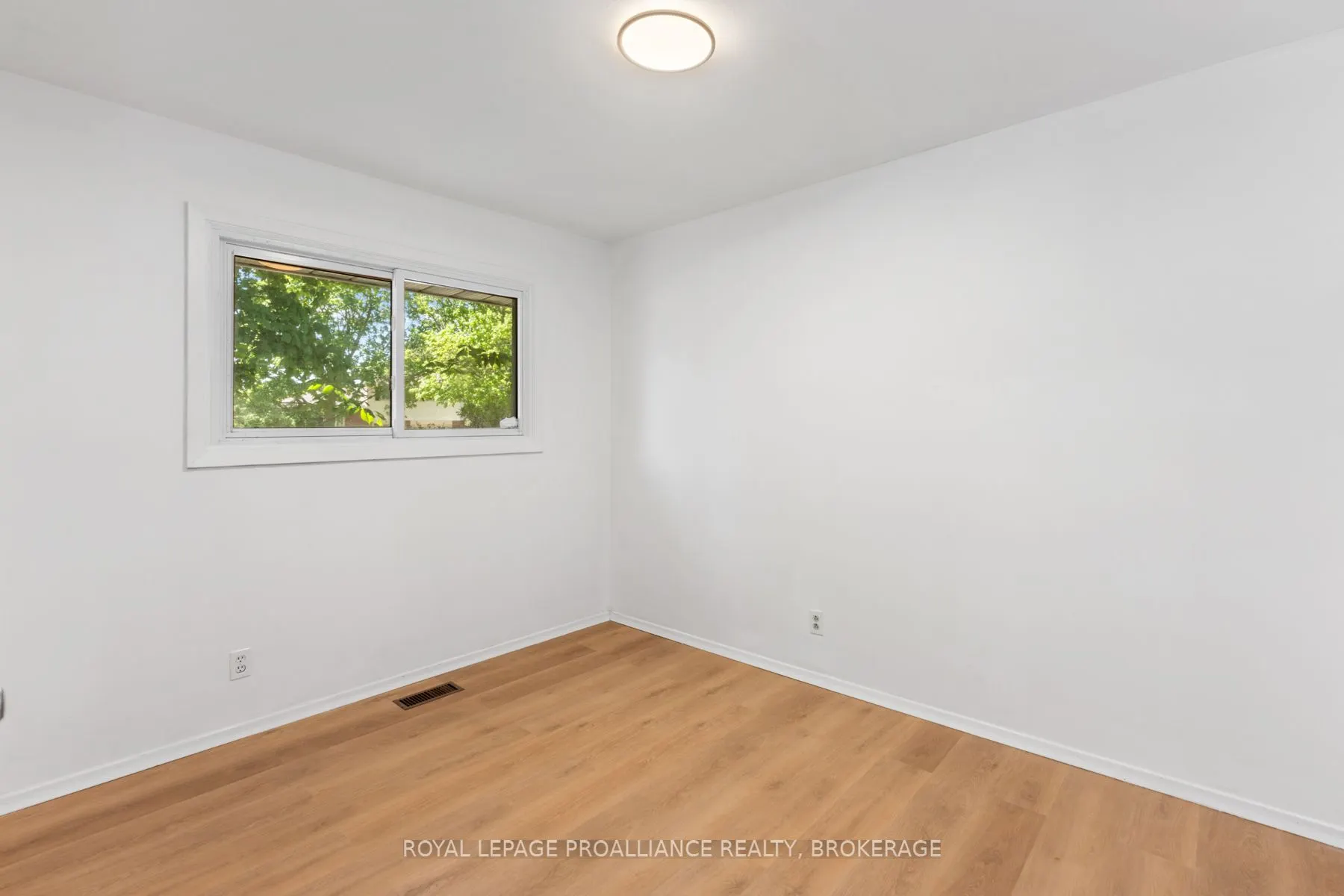 5 Armour Crescent