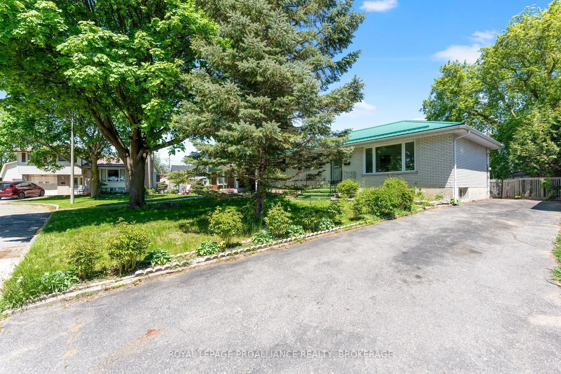 5 Armour Crescent