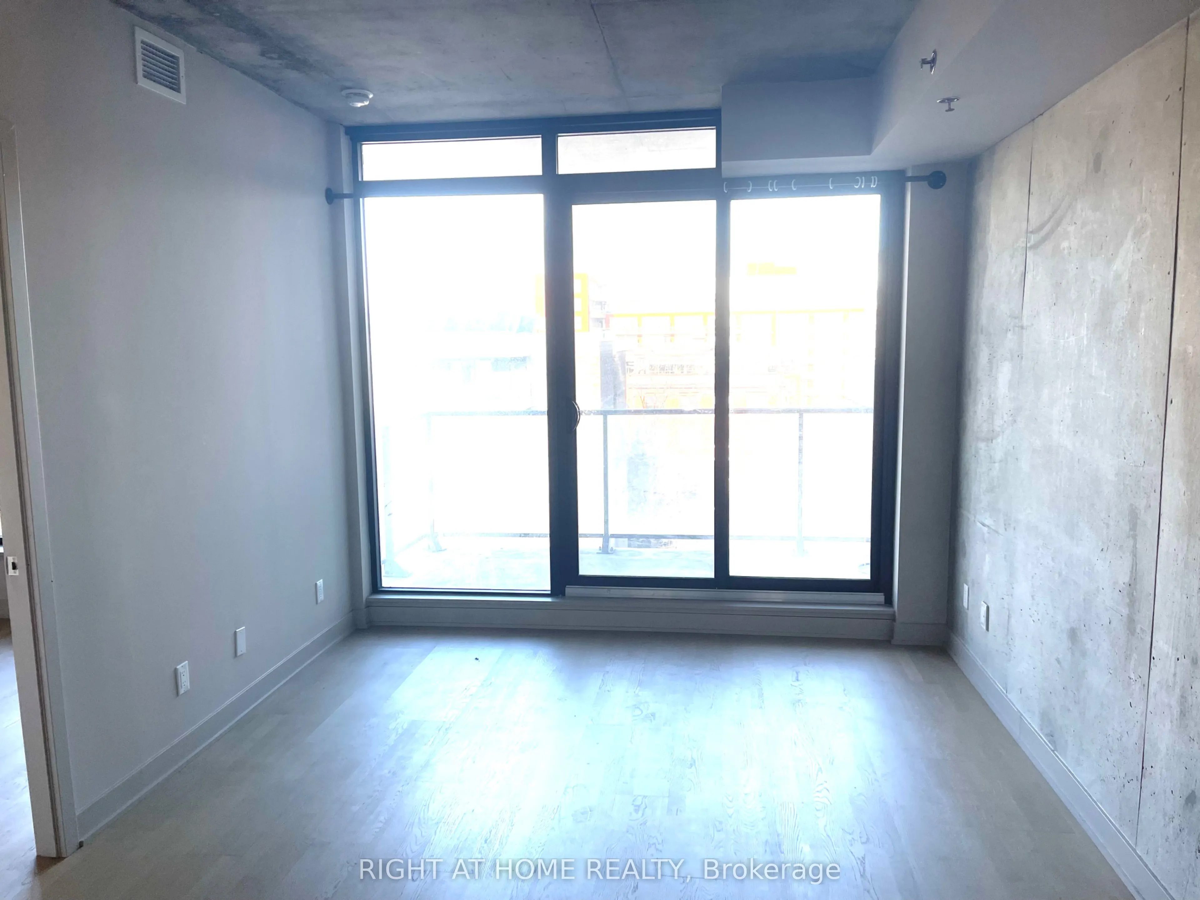 203 Catherine Street #310