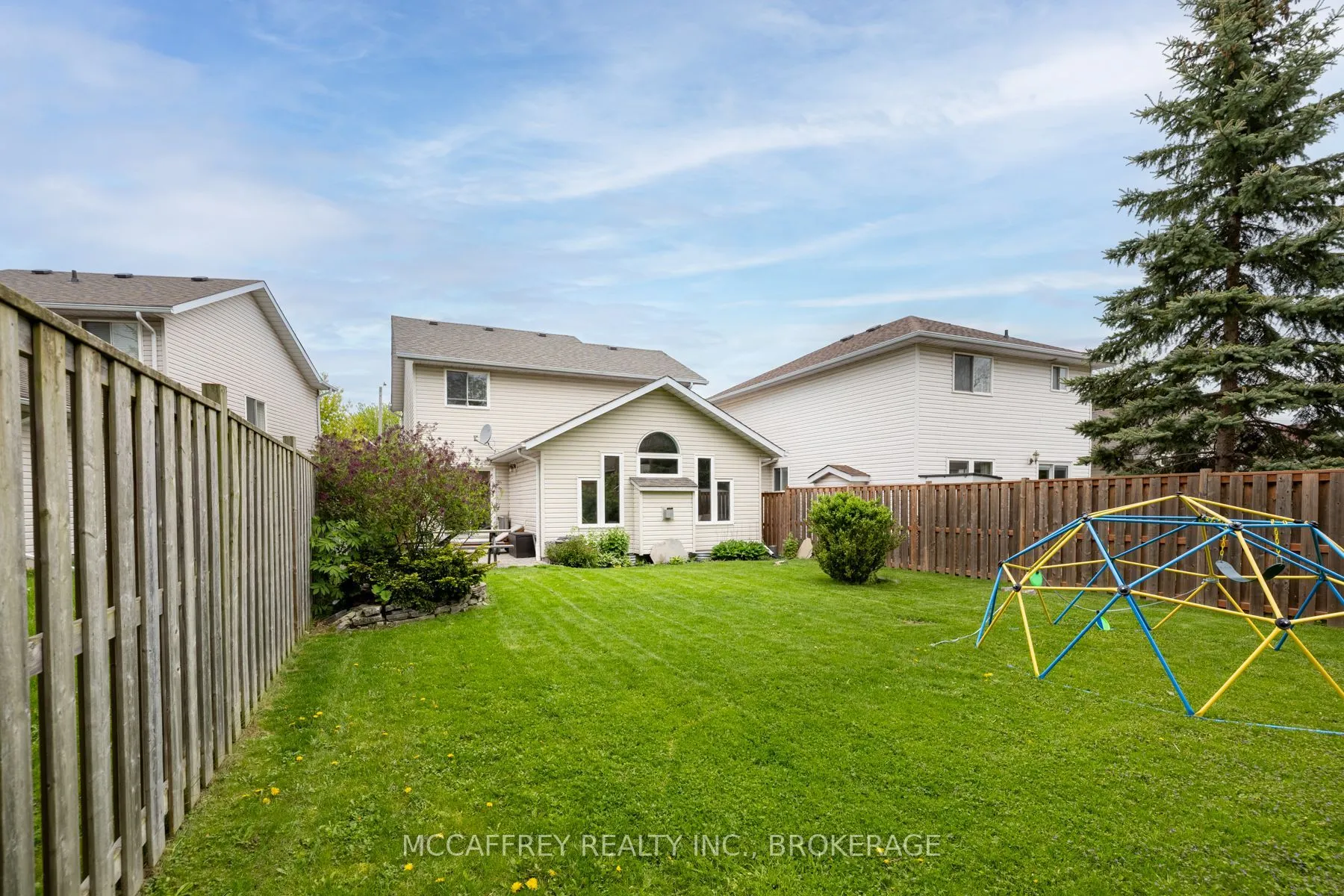 81 SCHOONER Drive