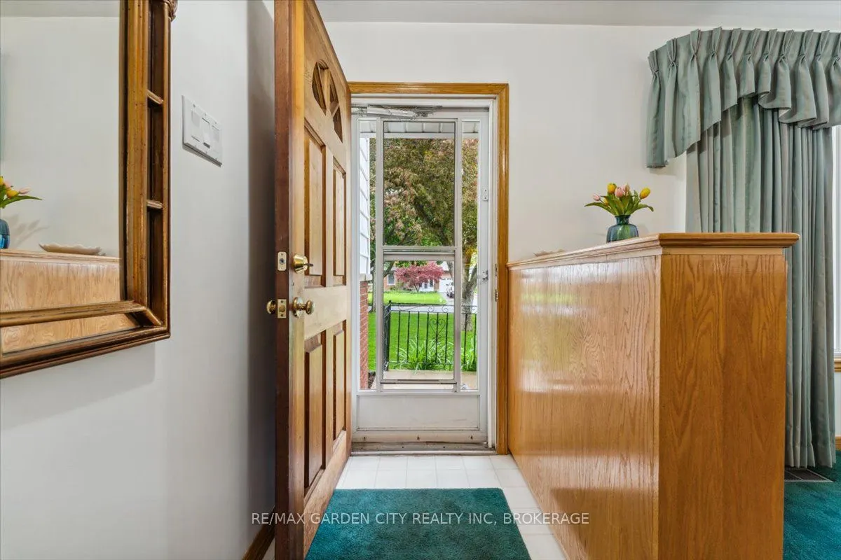 8 Pamela Drive