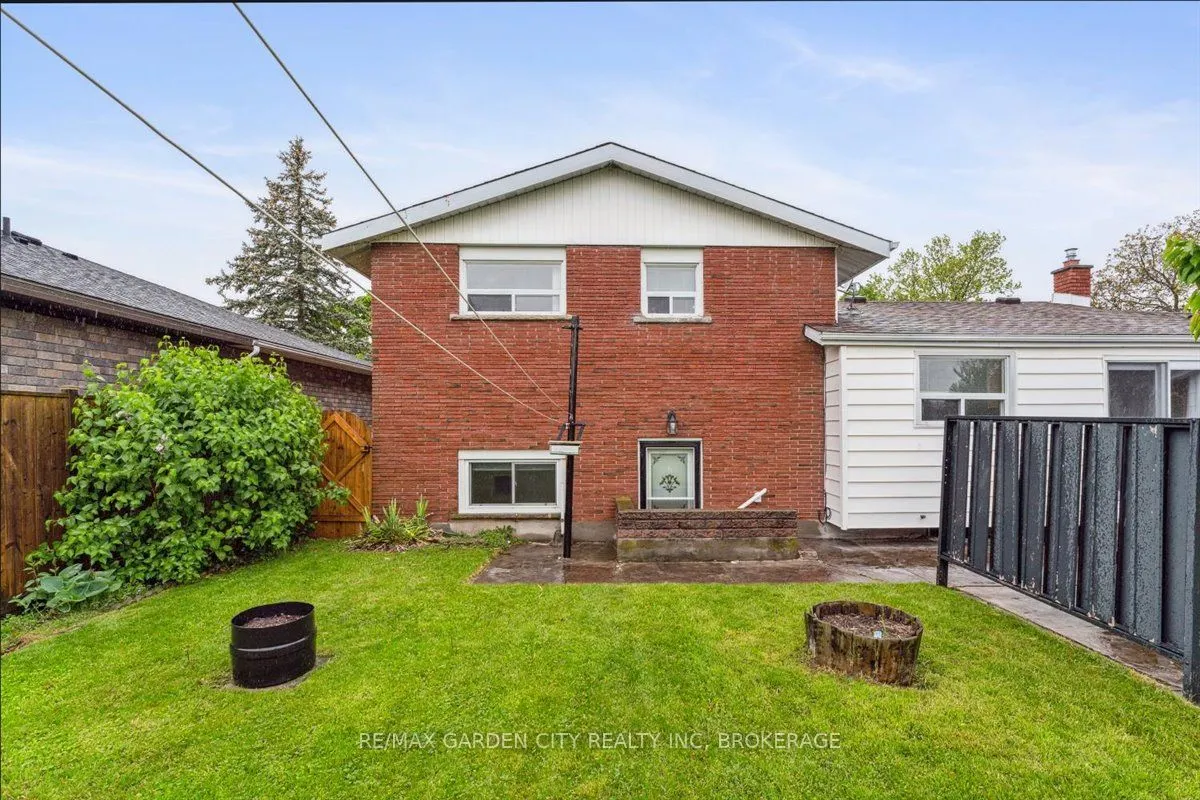8 Pamela Drive
