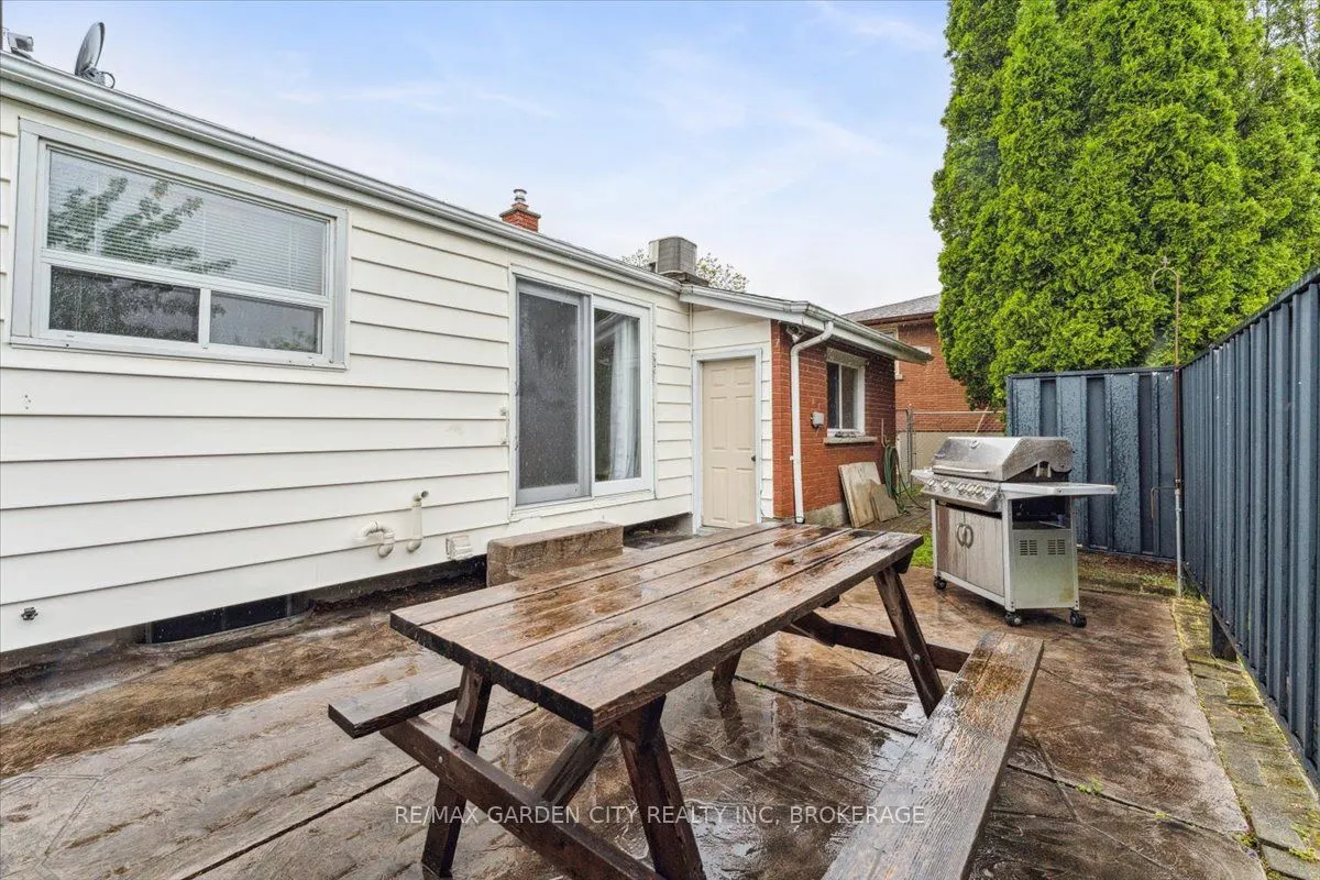 8 Pamela Drive
