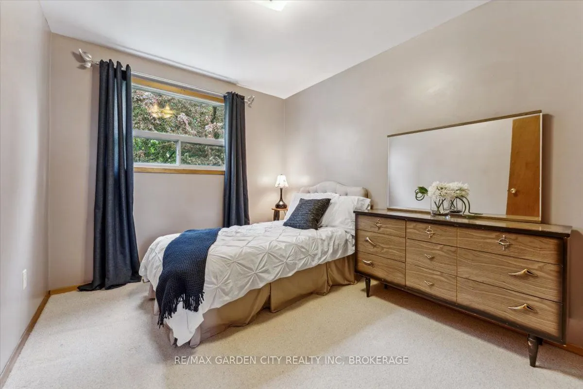 8 Pamela Drive