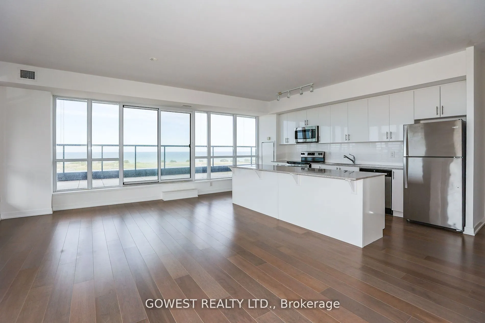 550 North Service Road, #705