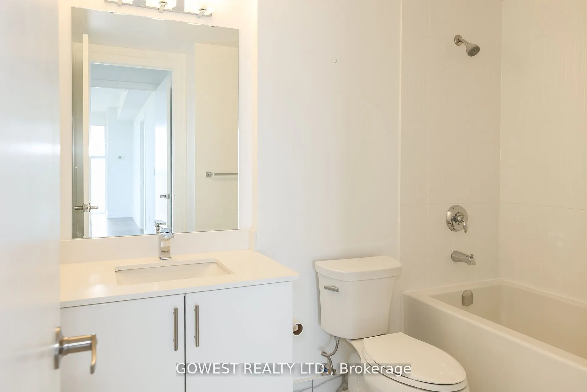 550 North Service Road, #705