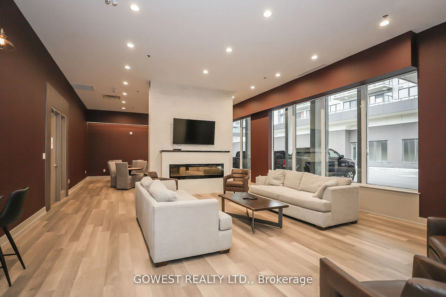 550 North Service Road, #705