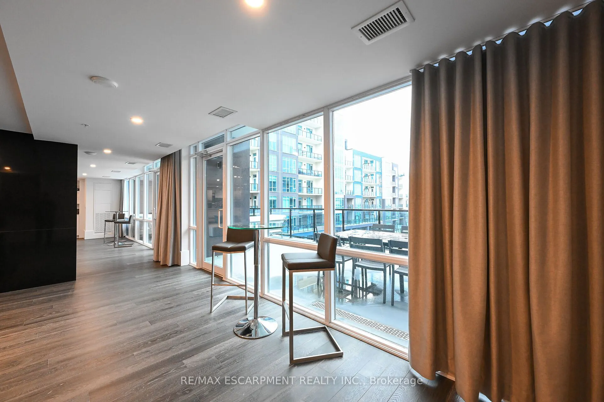 16 Concord Place, #548