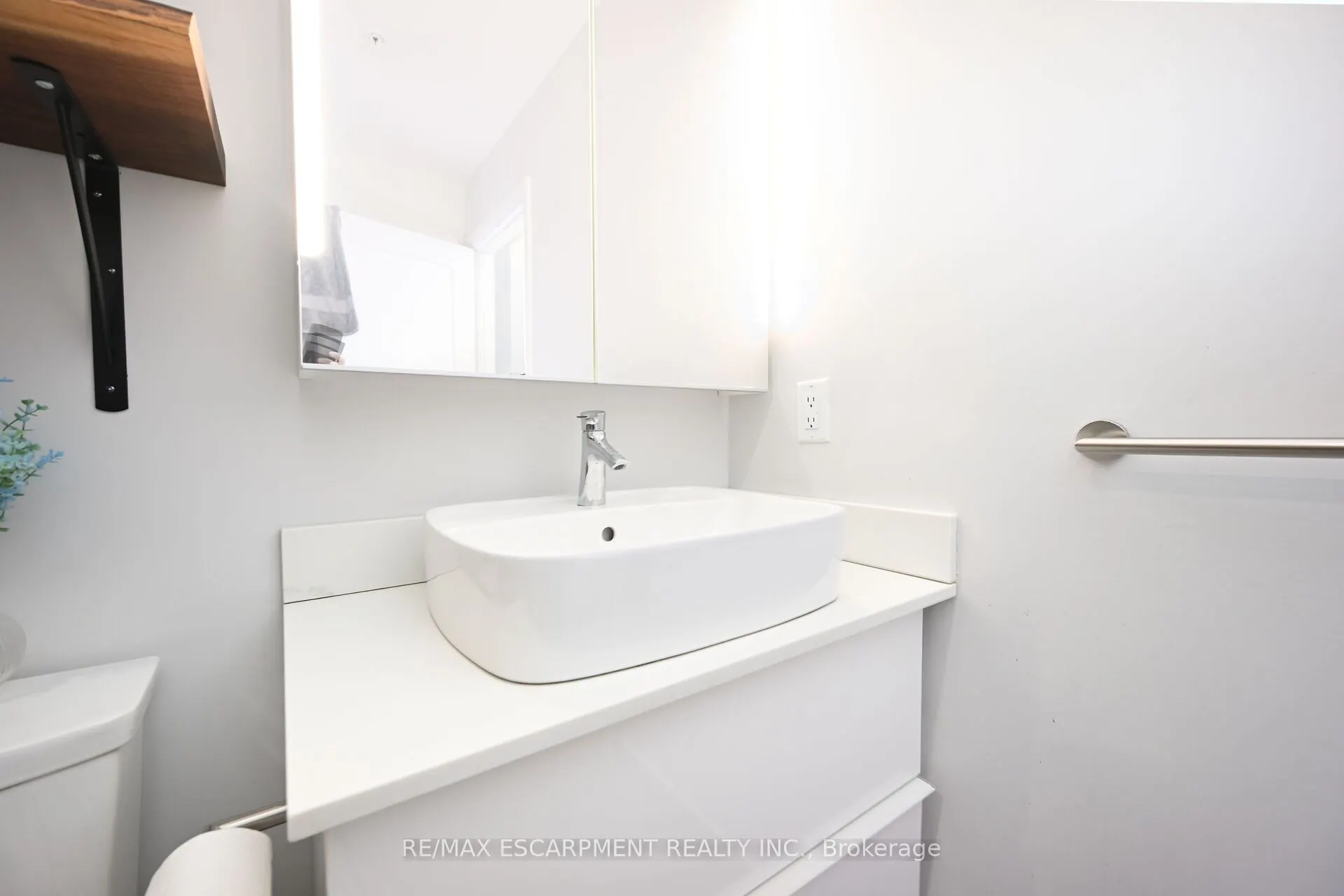 16 Concord Place, #548