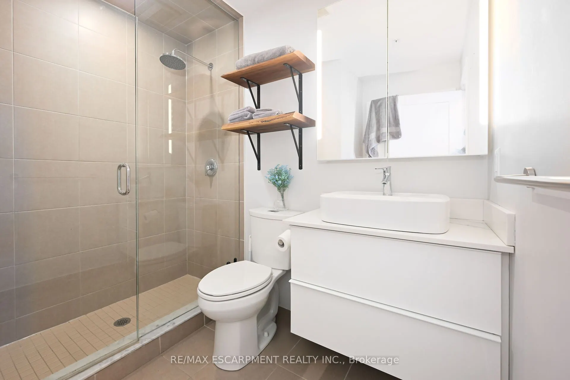 16 Concord Place, #548