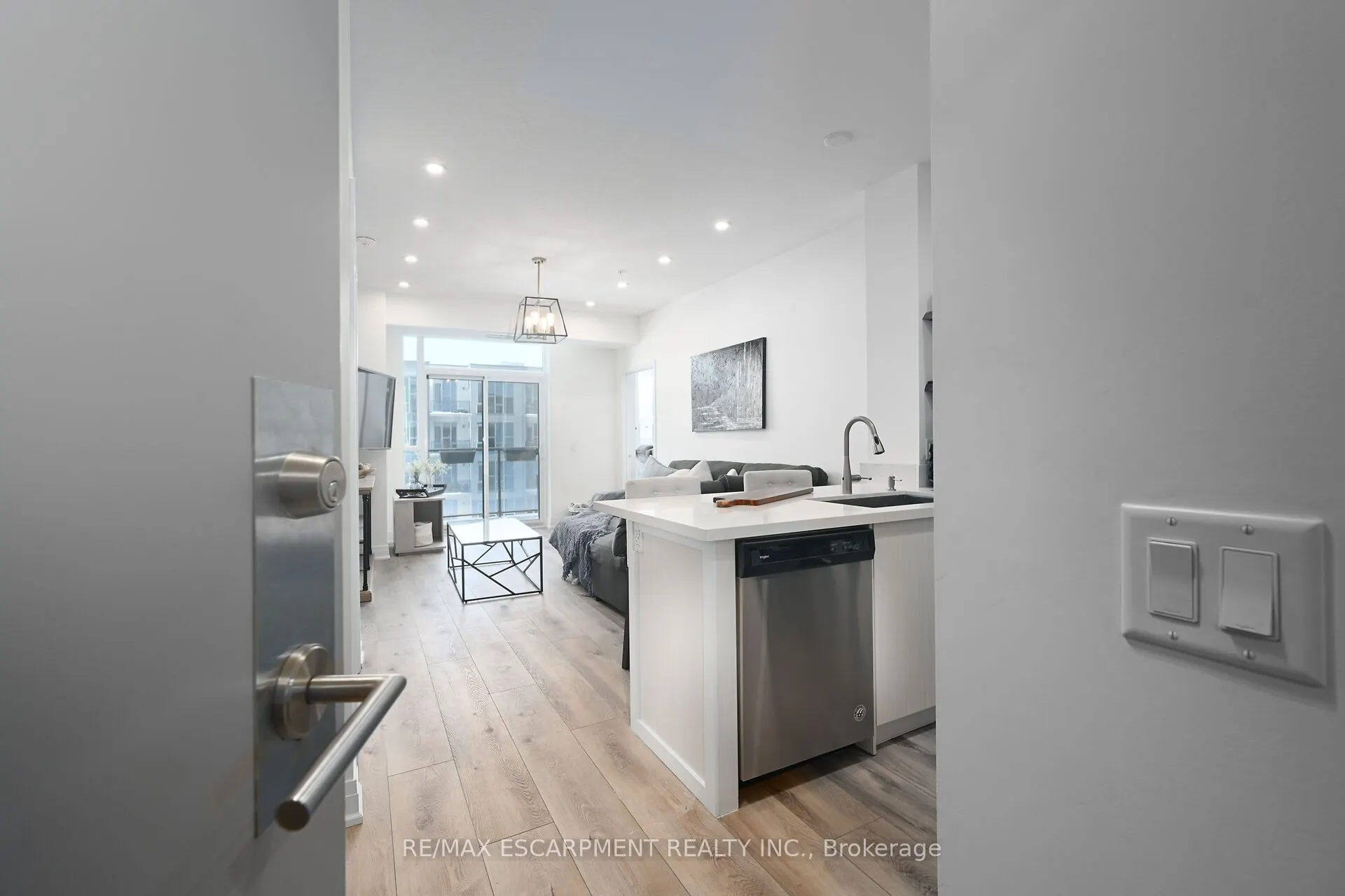 16 Concord Place, #548