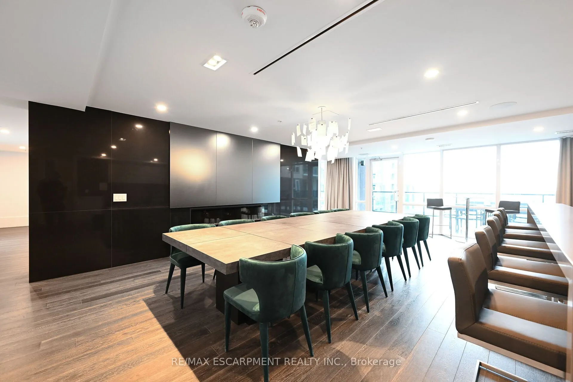 16 Concord Place, #548