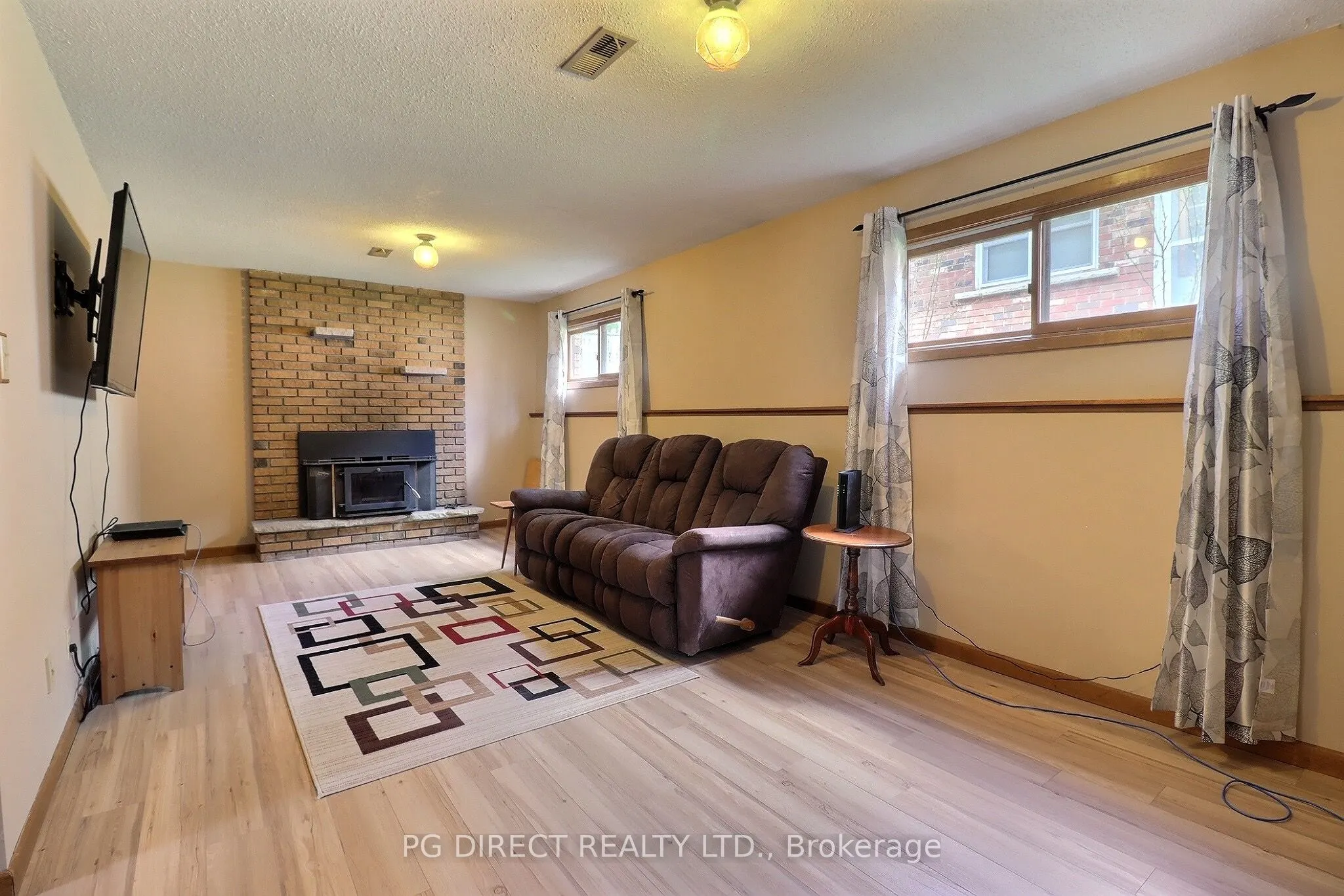 5 Denrich Avenue