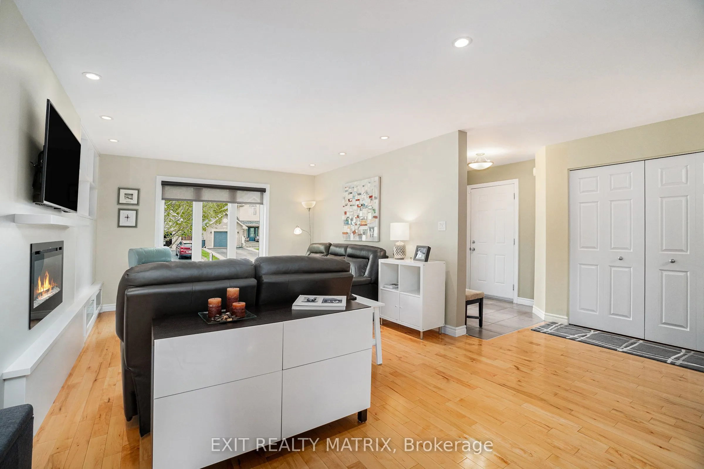 209 Jasper Crescent