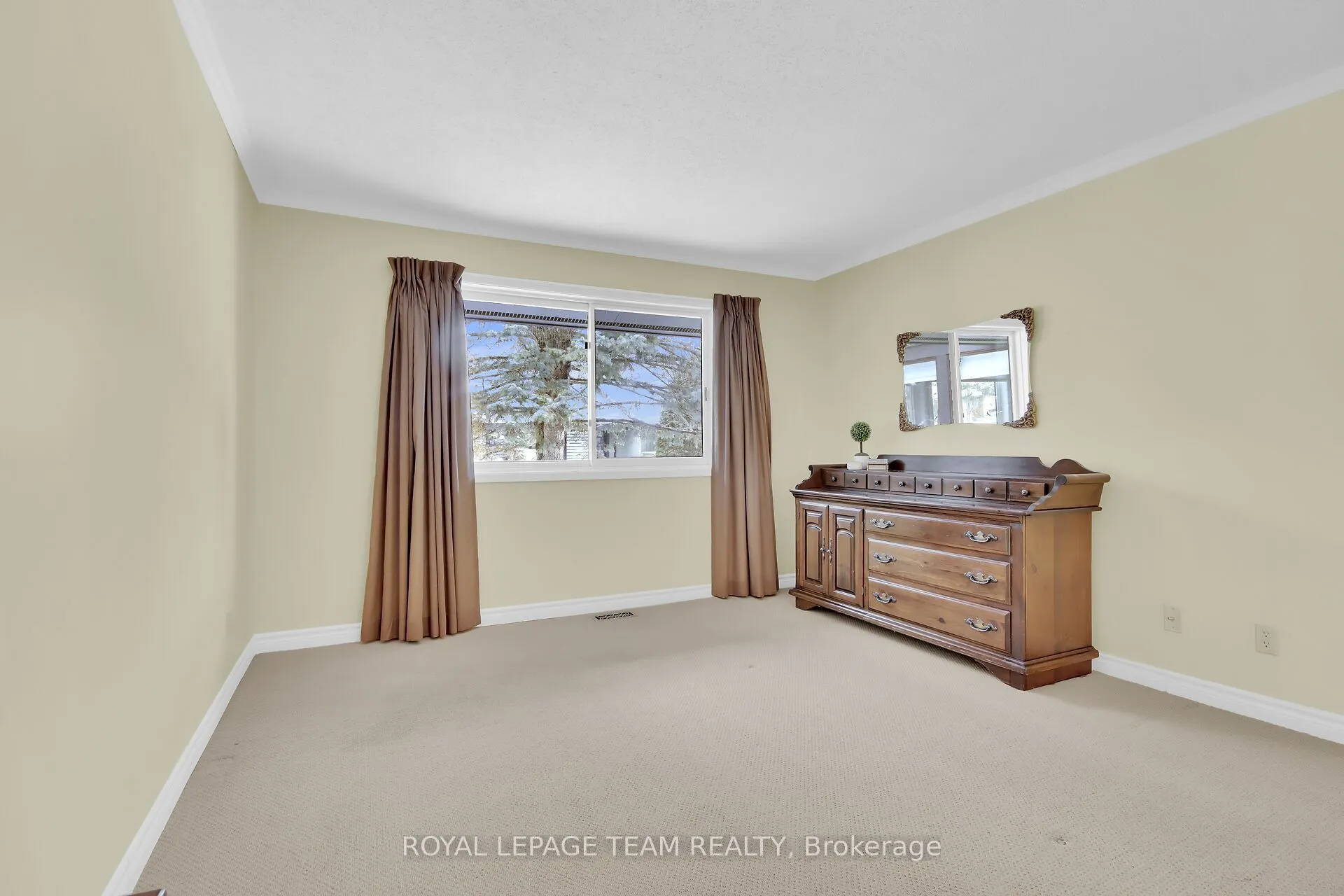 6 Meadowmist Court, #12