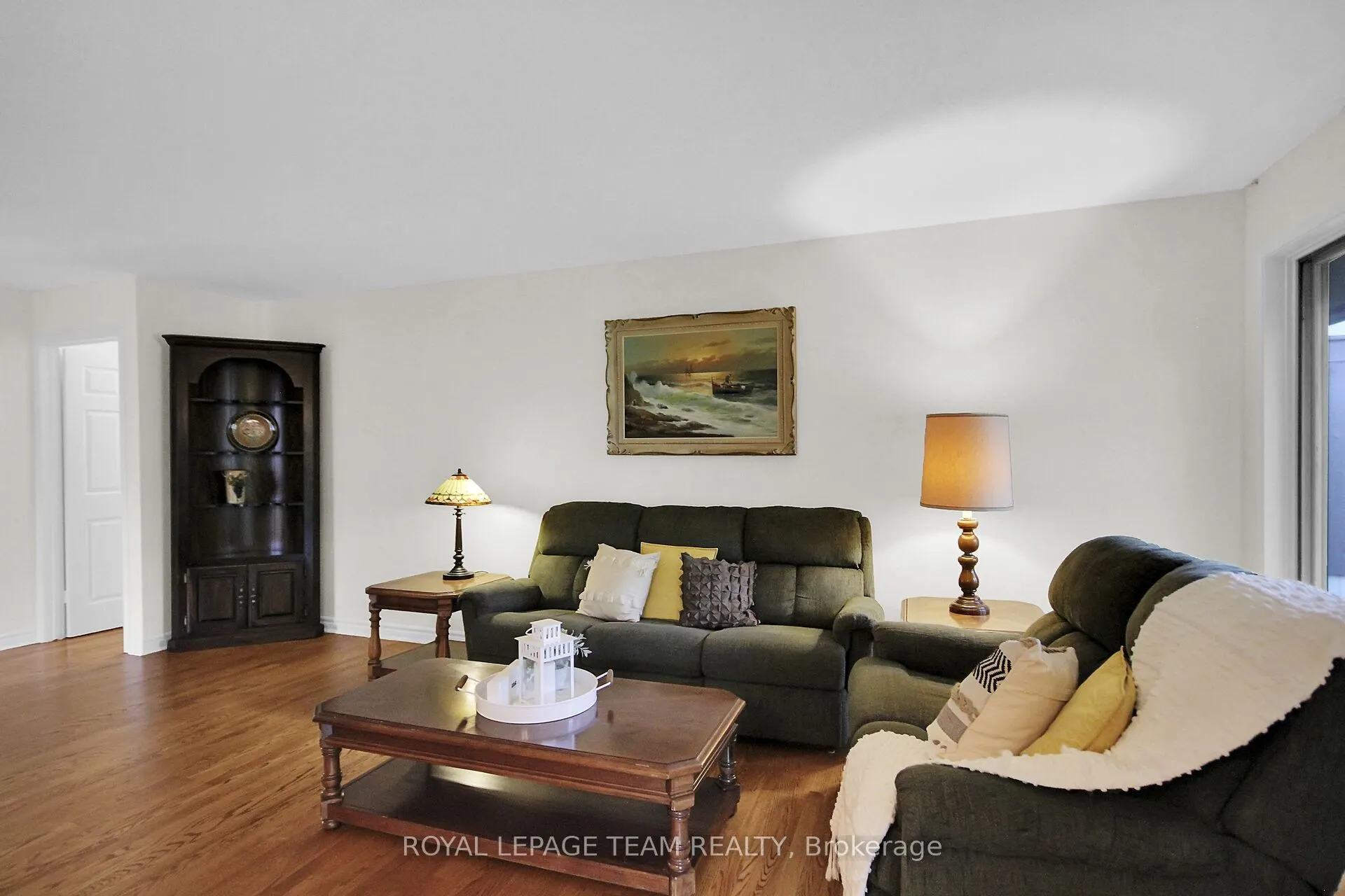 6 Meadowmist Court, #12
