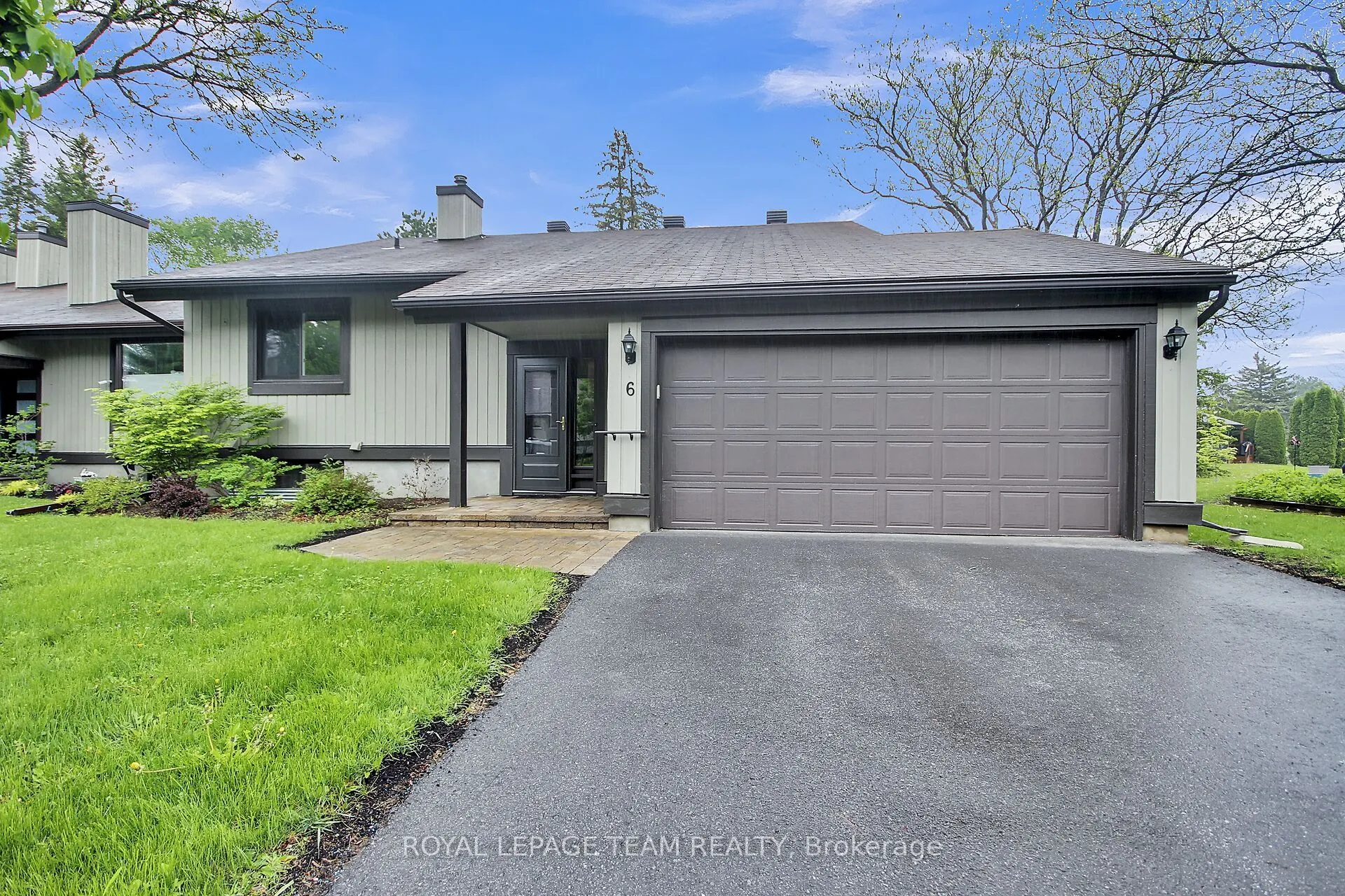 6 Meadowmist Court, #12