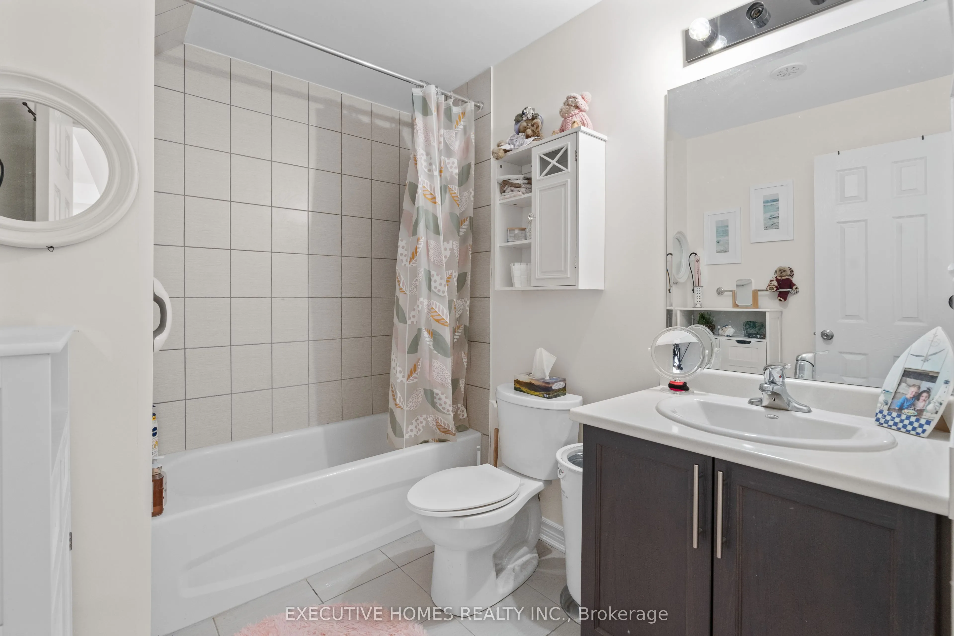 383 Dundas Street E, #74