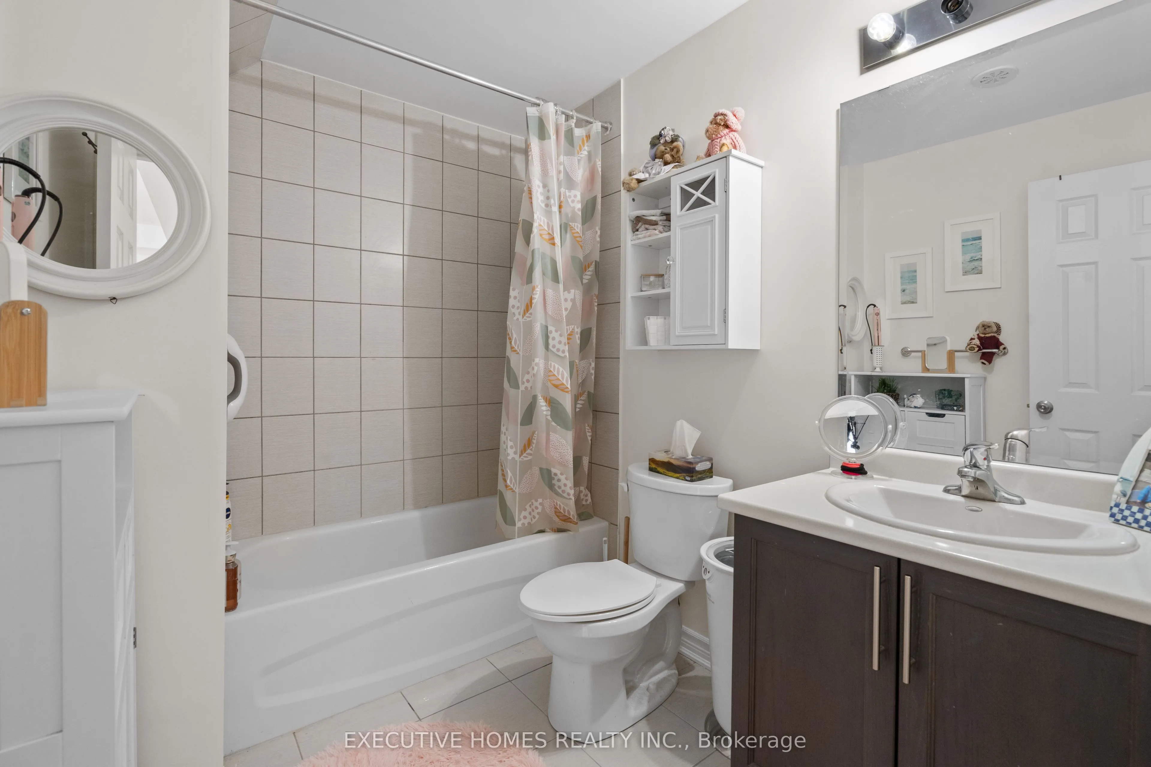 383 Dundas Street E, #74