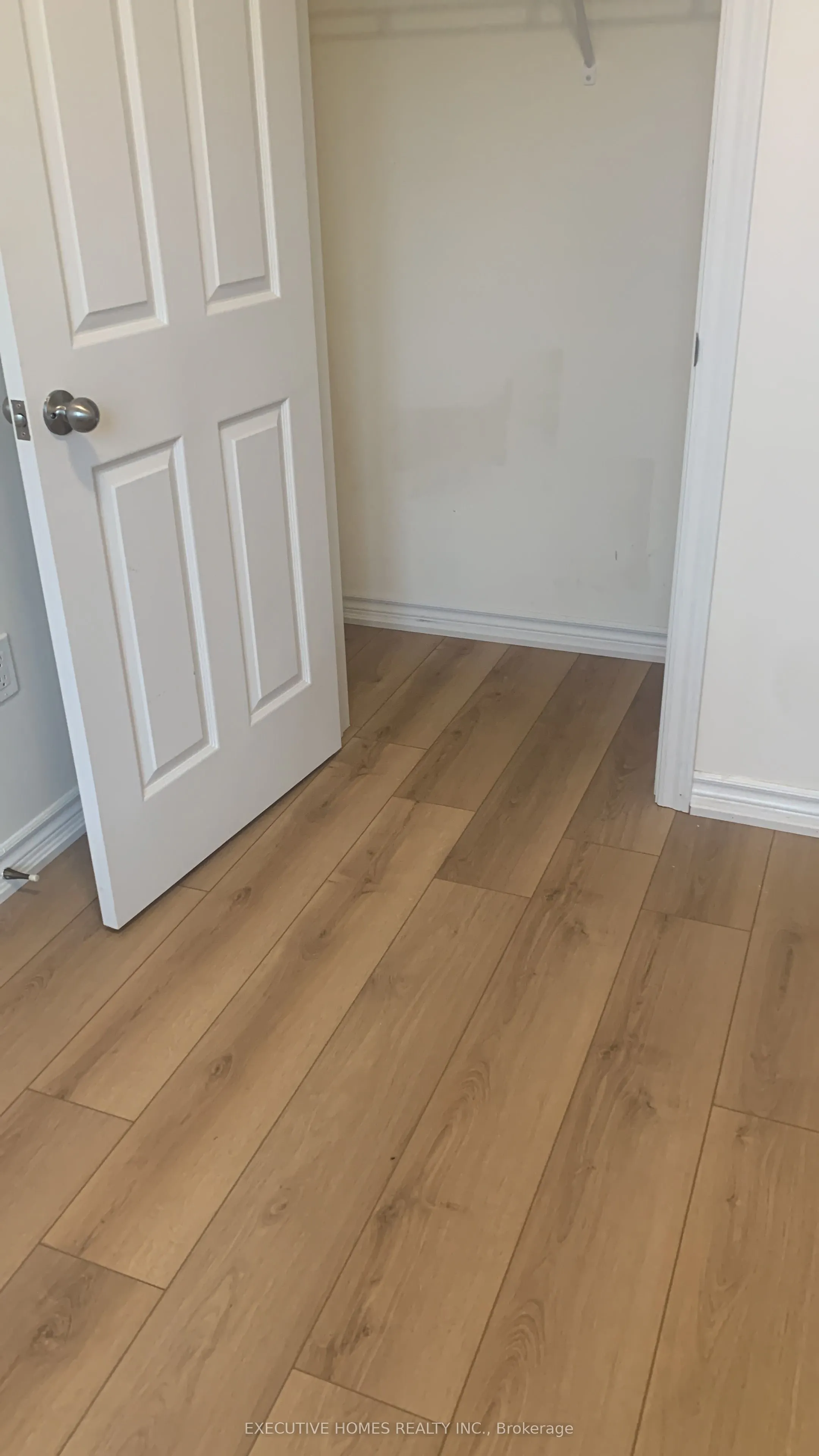 383 Dundas Street E, #74